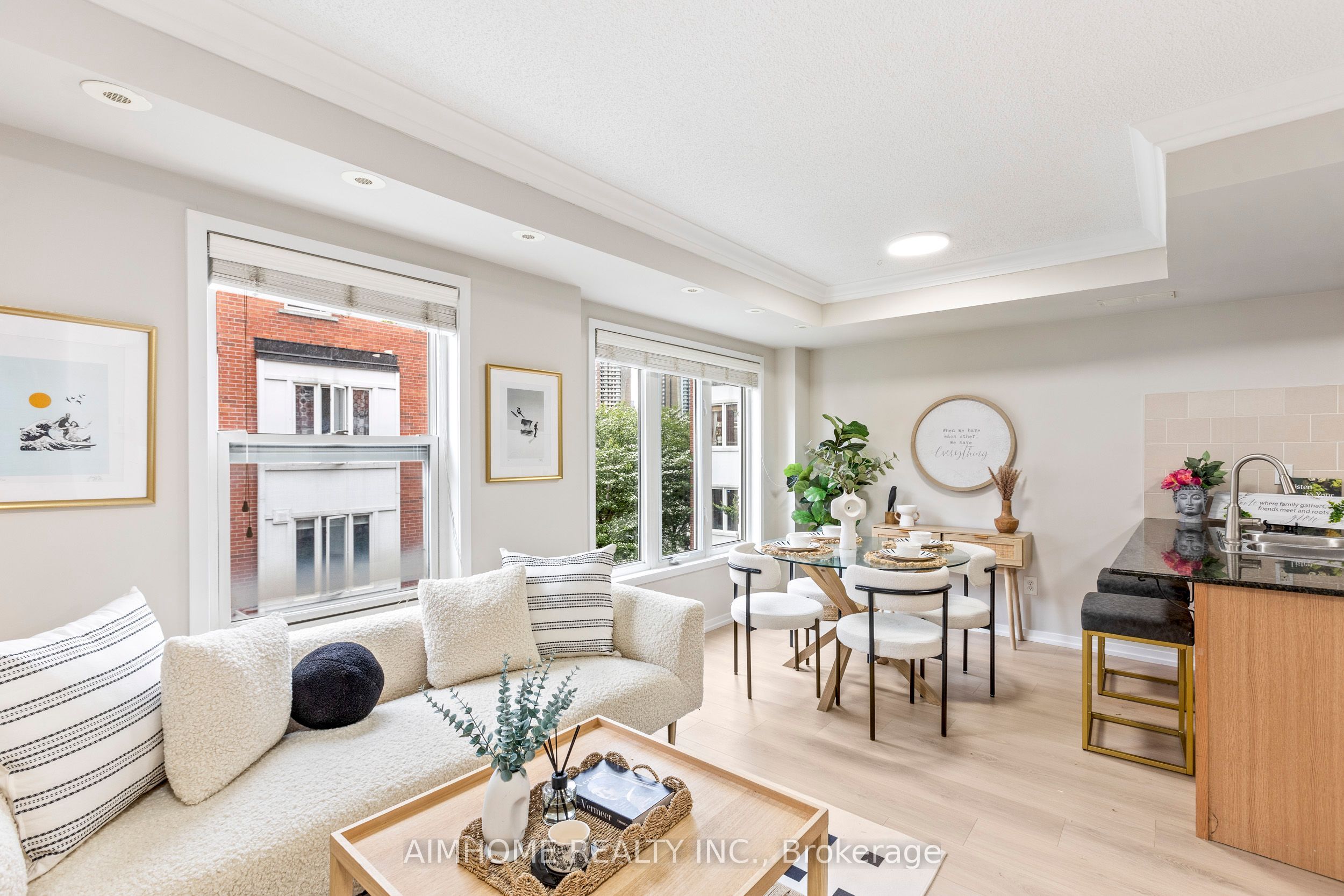 29 Frances Loring Lane 6, Toronto, ON M4M 3G2 photo 3