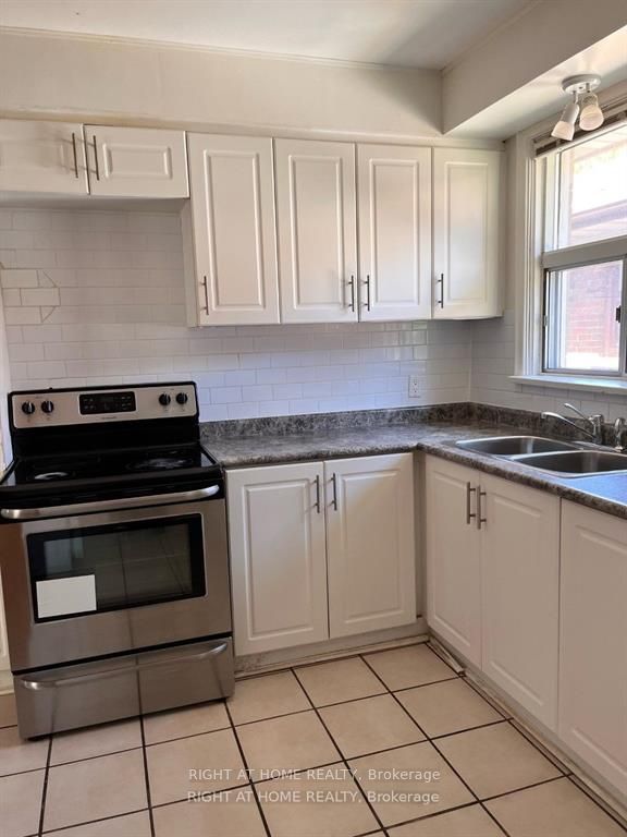 10 Shenley Road, Toronto, ON M1K 3V6 photo 4