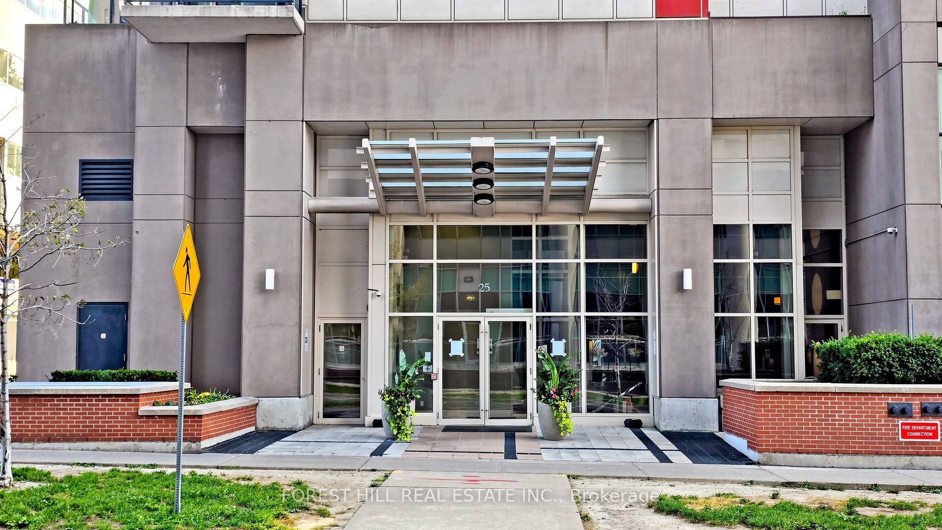 25 Town Centre Court 325, Toronto, ON M1P 0B4 photo 4