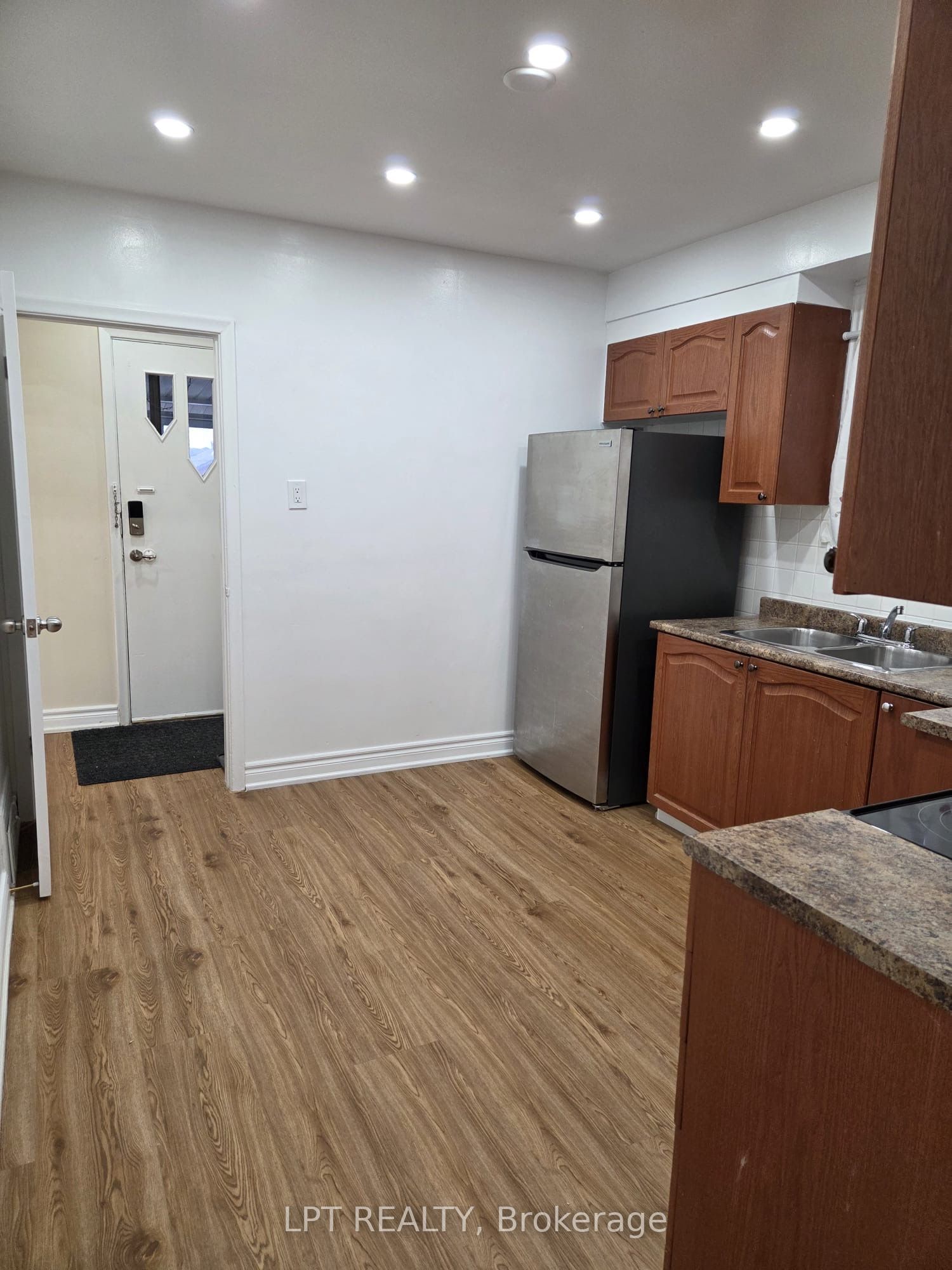478 Brimley Road Upper Only, Toronto, ON M1J 1A6 photo 5