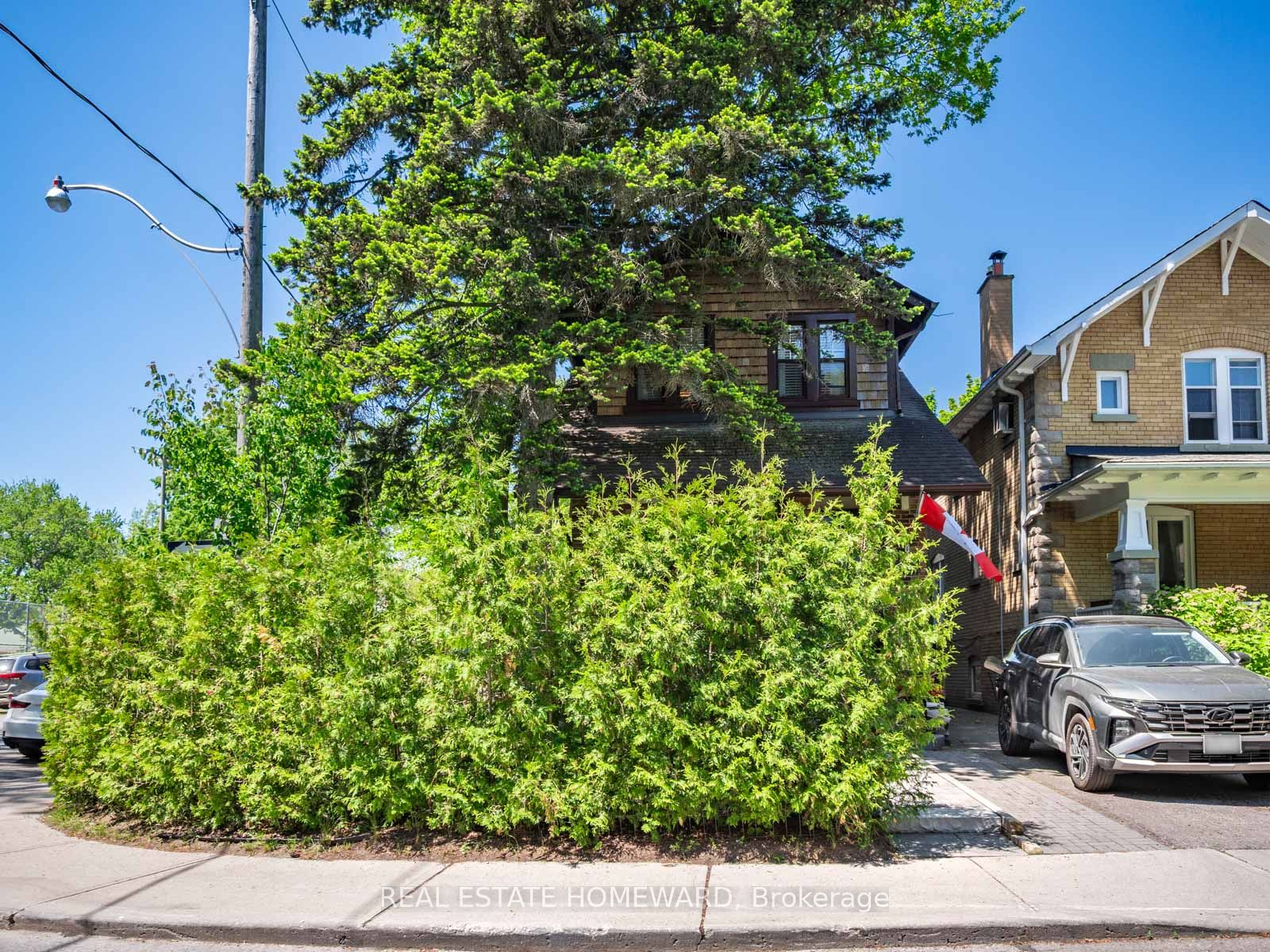24 Waverley Road, Toronto, ON M4L 3T1 photo 5