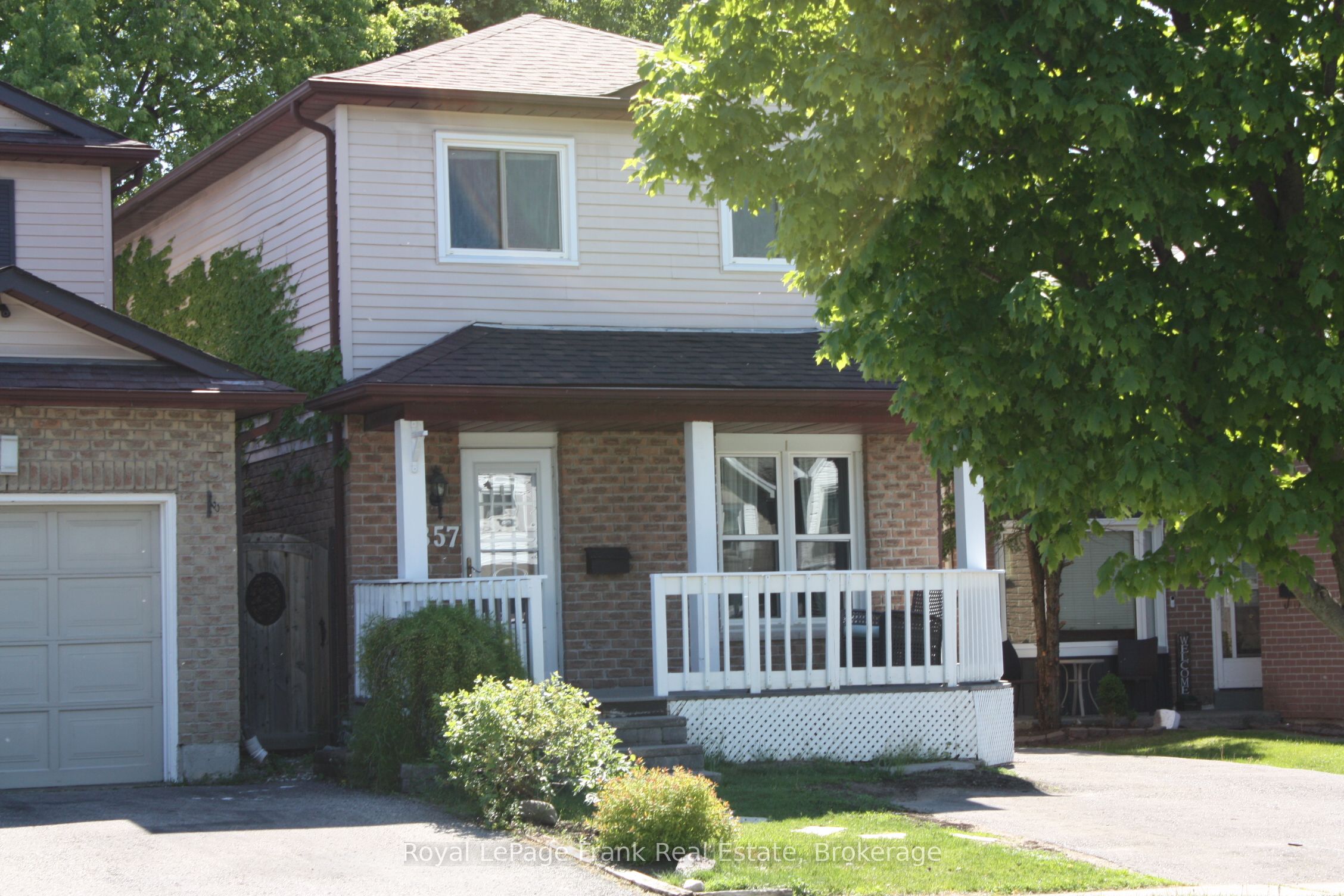 857 Attersley Drive, Oshawa, ON L1K 1T9 photo 2