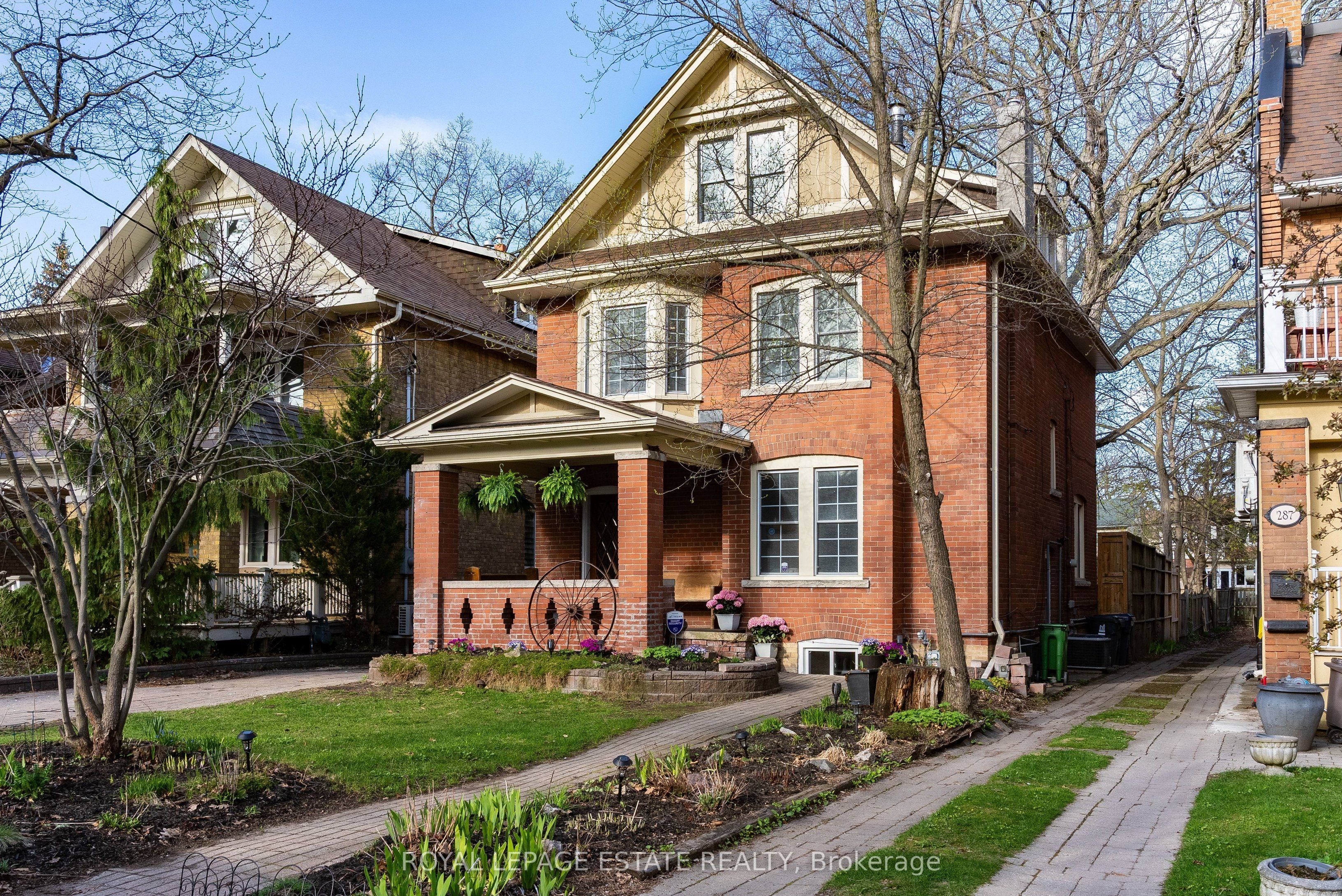 289 Beech Avenue, Toronto, ON M4E 3J1 photo 2