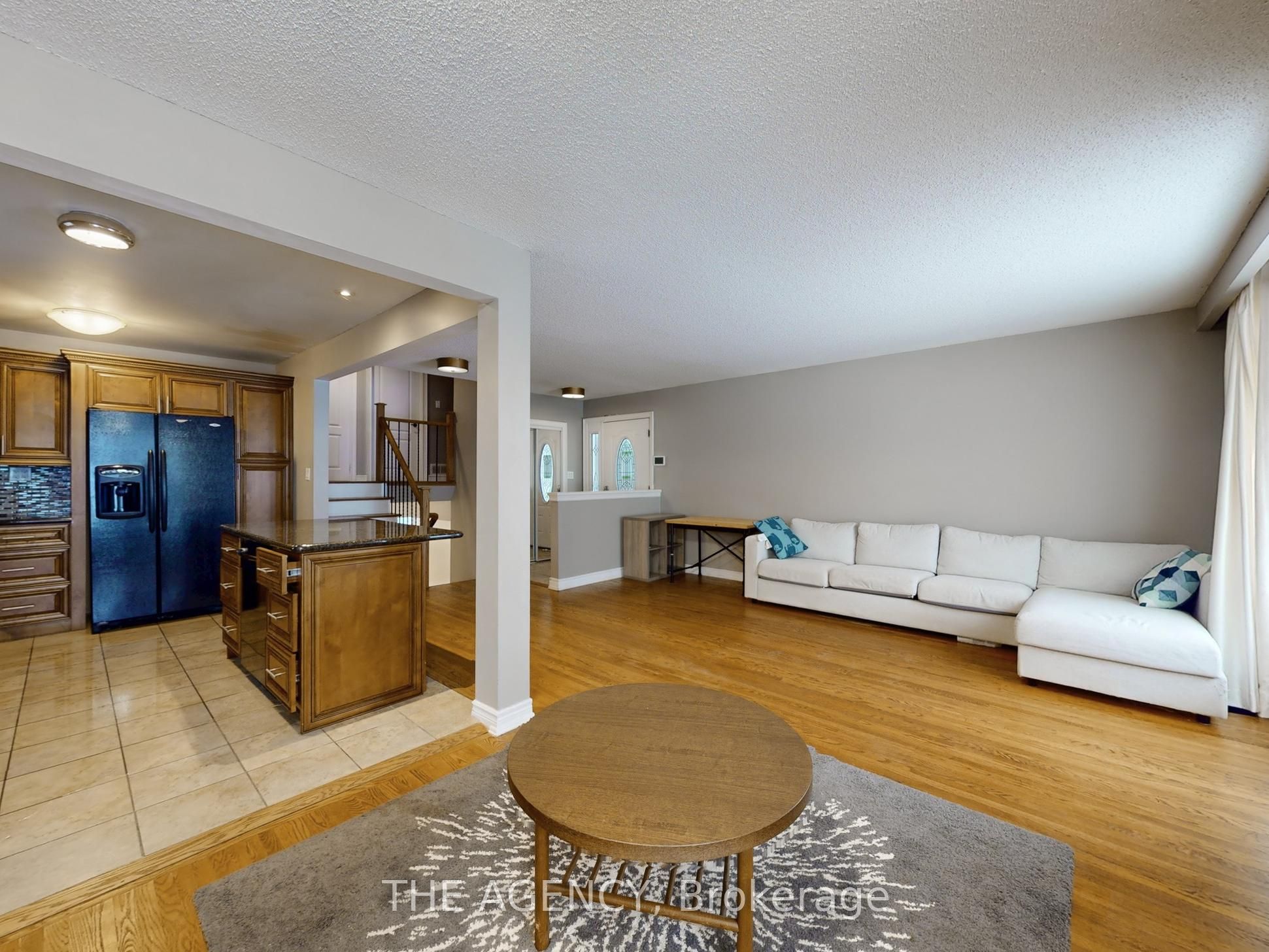 54 Manorglen Crescent, Toronto, ON M1S 1W4 photo 5