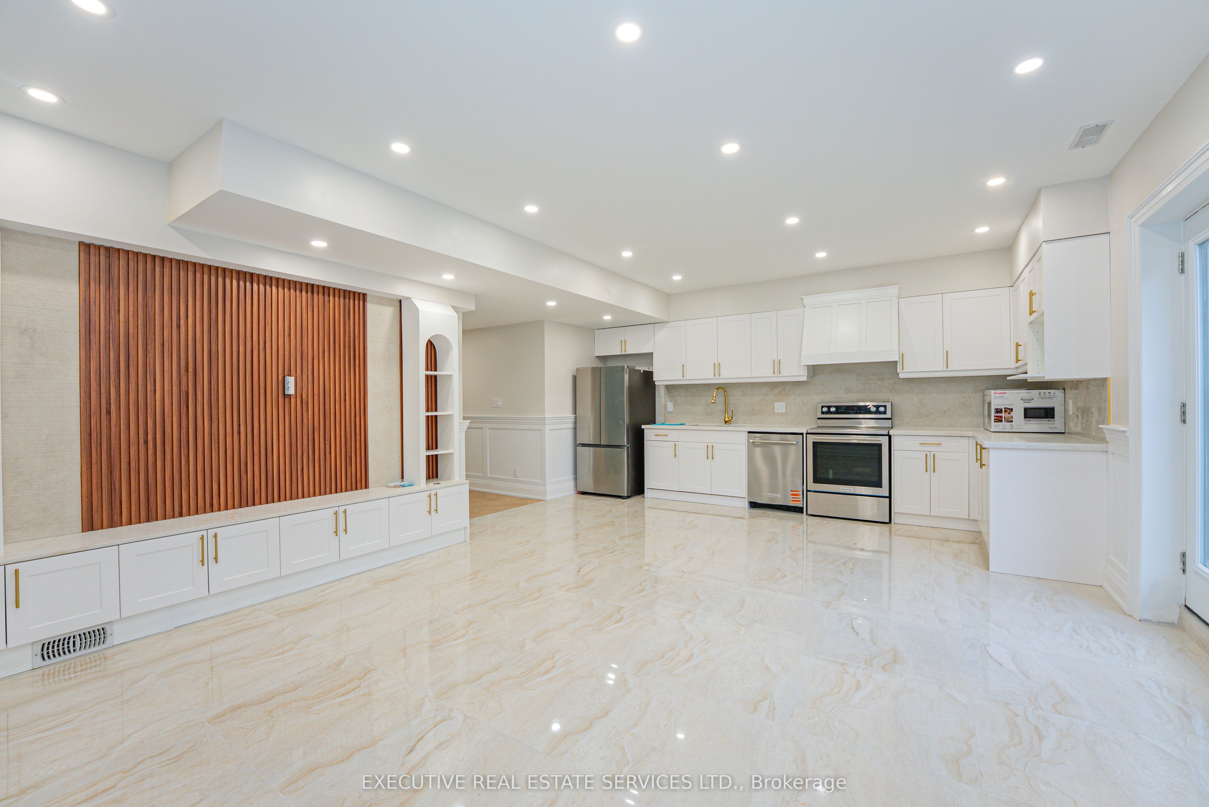 337 Centennial Road BSMT, Toronto, ON M1C 2A4