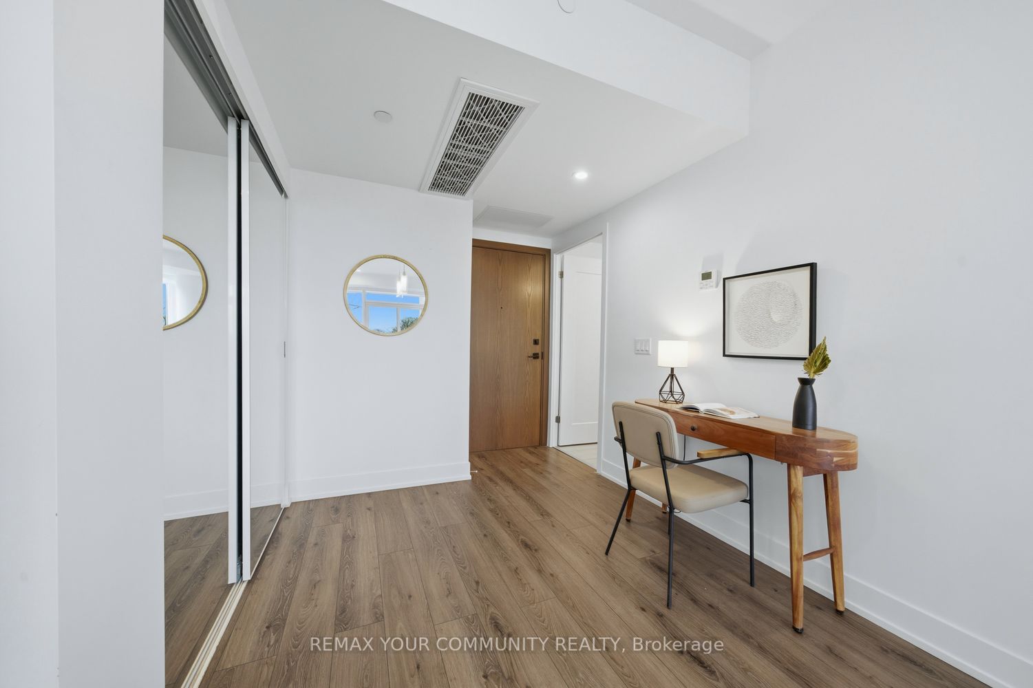 1316 Kingston Road 305, Toronto, ON M1N 1P6 photo 3
