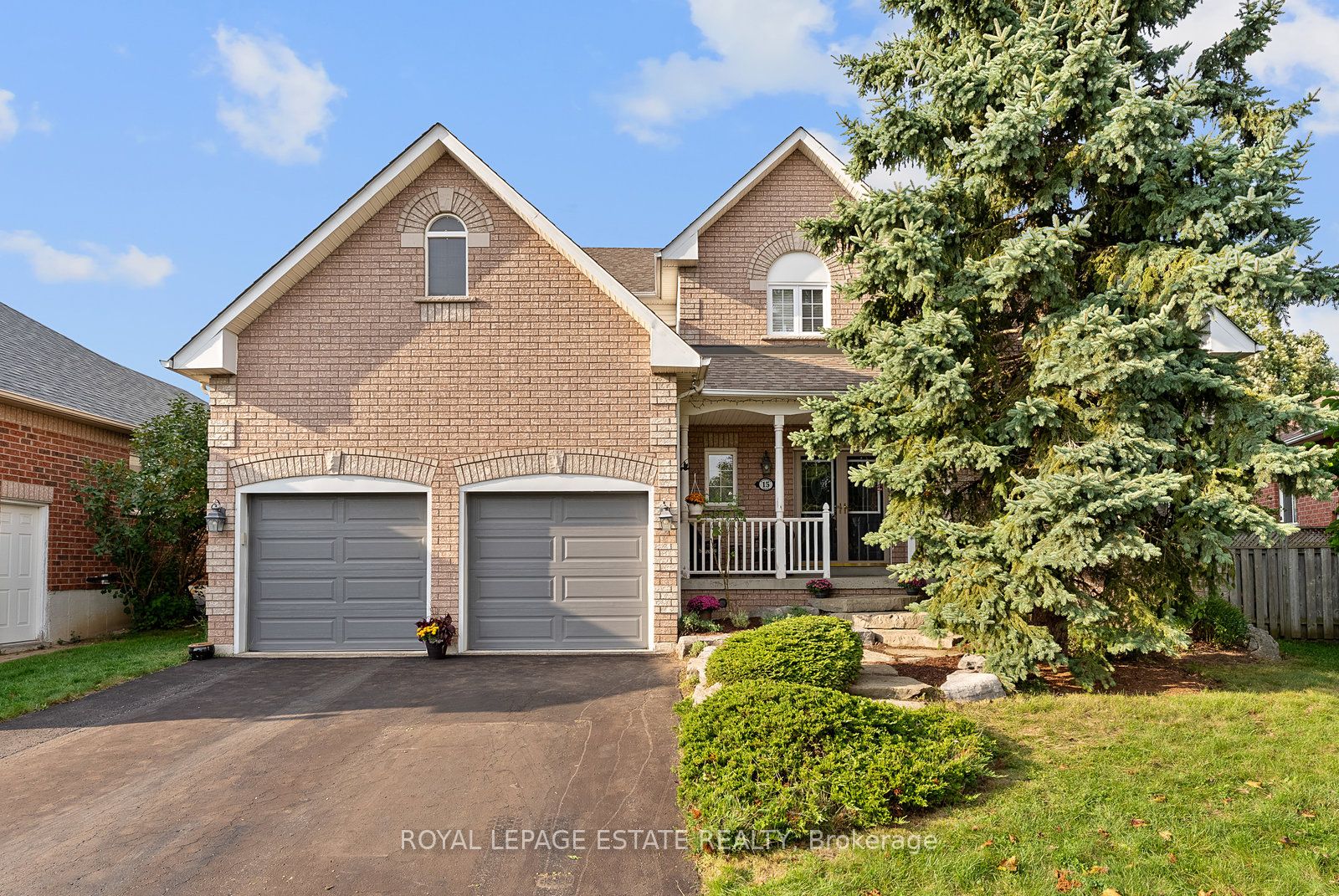 15 McGregor Drive, Ajax, ON L1T 3W8