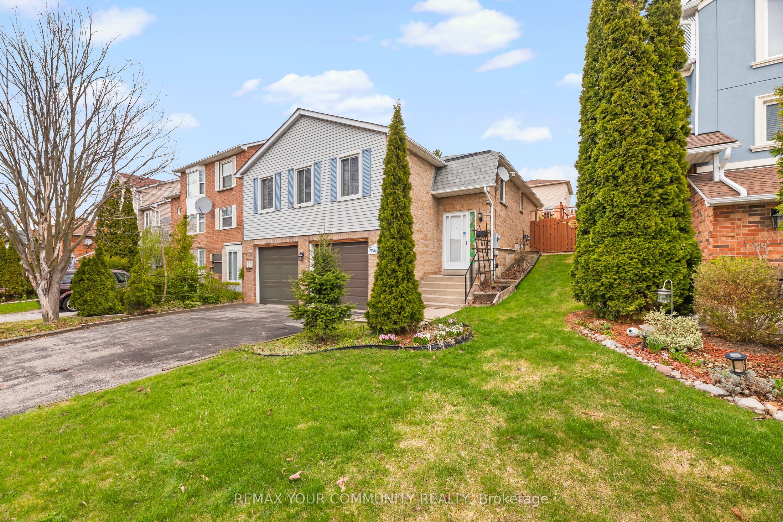 21 Wright Crescent, Ajax, ON L1S 6S8