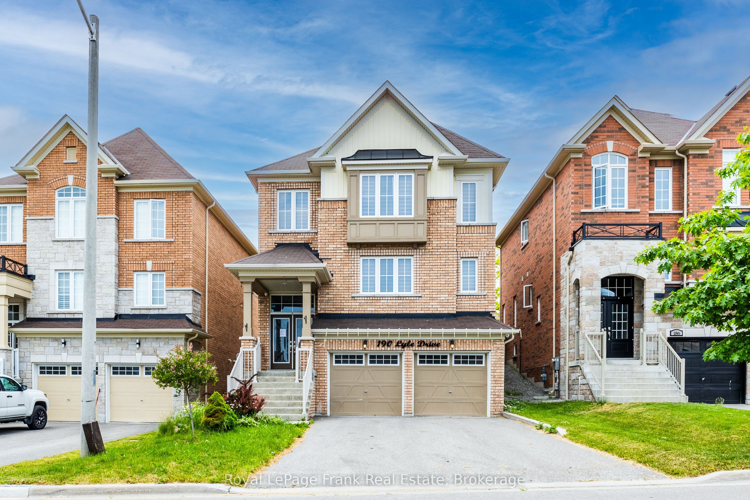 190 Lyle Drive, Clarington, ON L1C 0V8