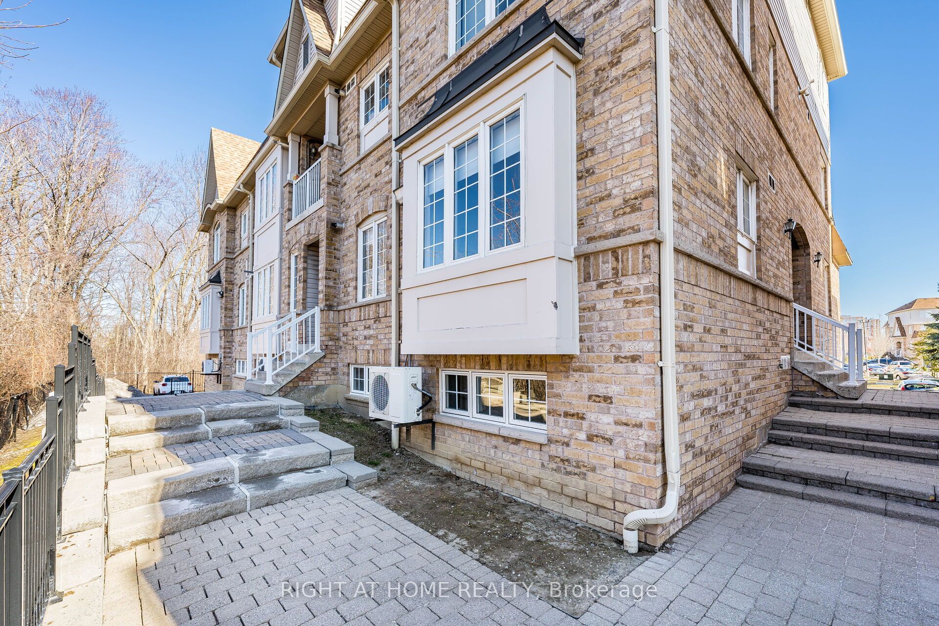 200 Mclevin Avenue 40, Toronto, ON M1B 6C7 photo 3