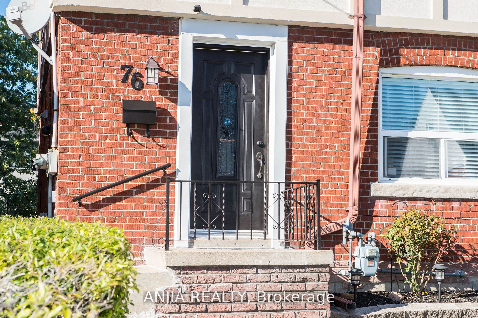 76 Adair Road, Toronto, ON M4B 1V7 photo 3