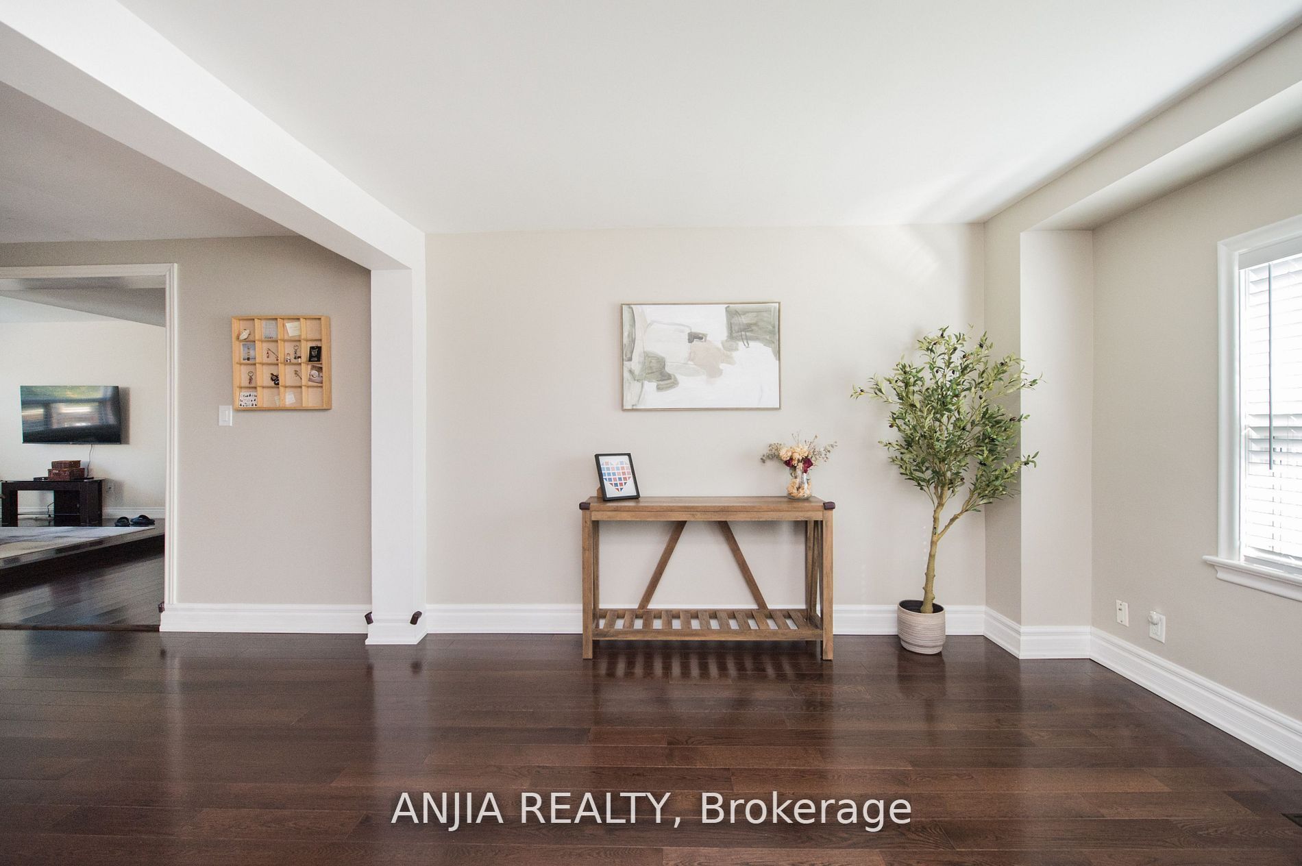 76 Adair Road, Toronto, ON M4B 1V7 photo 4