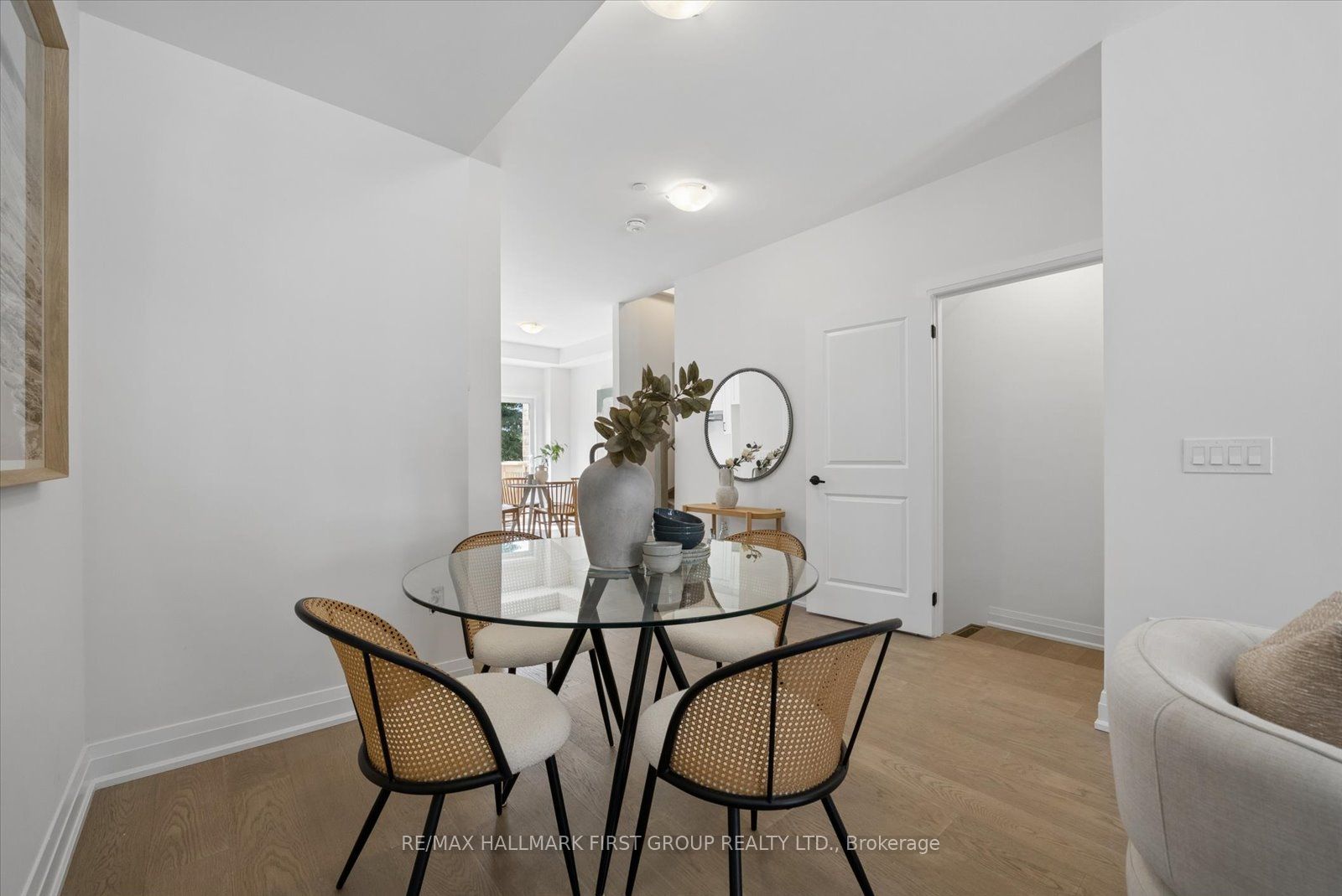 19 Marret Lane, Clarington, ON L1B 0X2 photo 4
