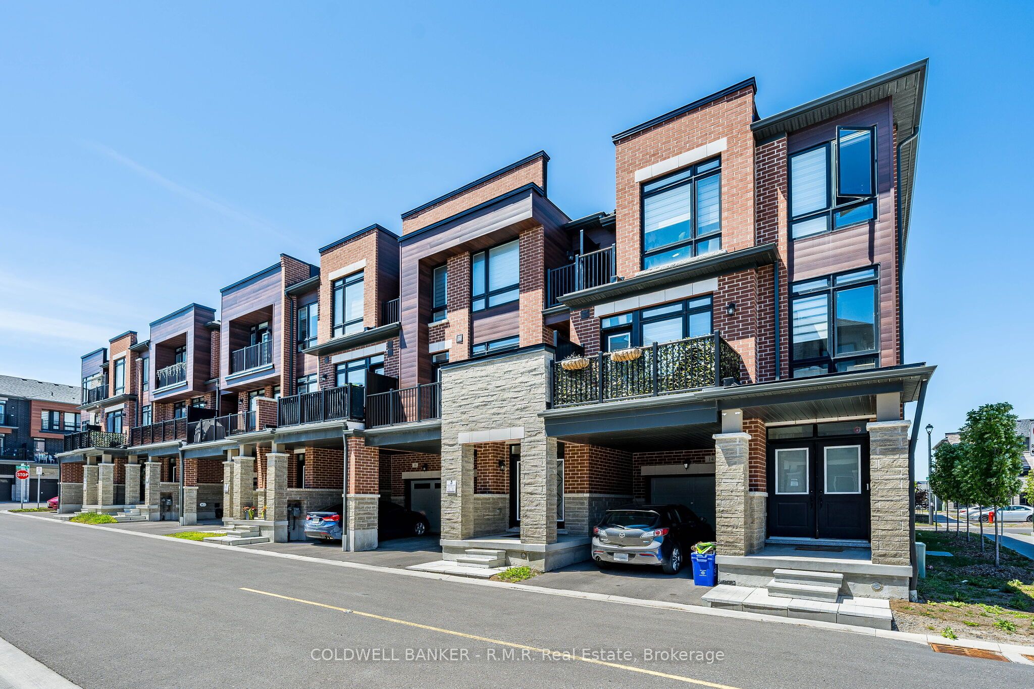 12 Broylio Lane, Ajax, ON L1S 0H1 photo 4