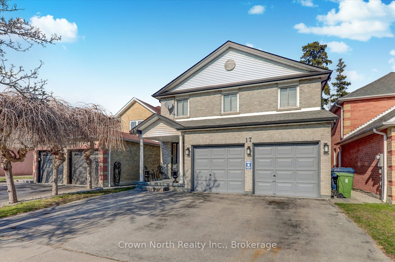 17 Plumrose Boulevard, Toronto, ON M1E 5E8 photo 2