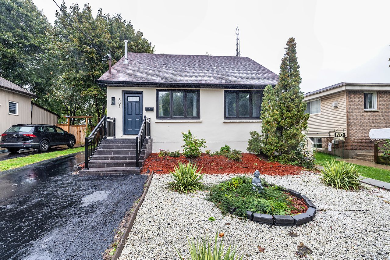 801 Gordon Street, Oshawa, ON L1H 4V8 photo 2