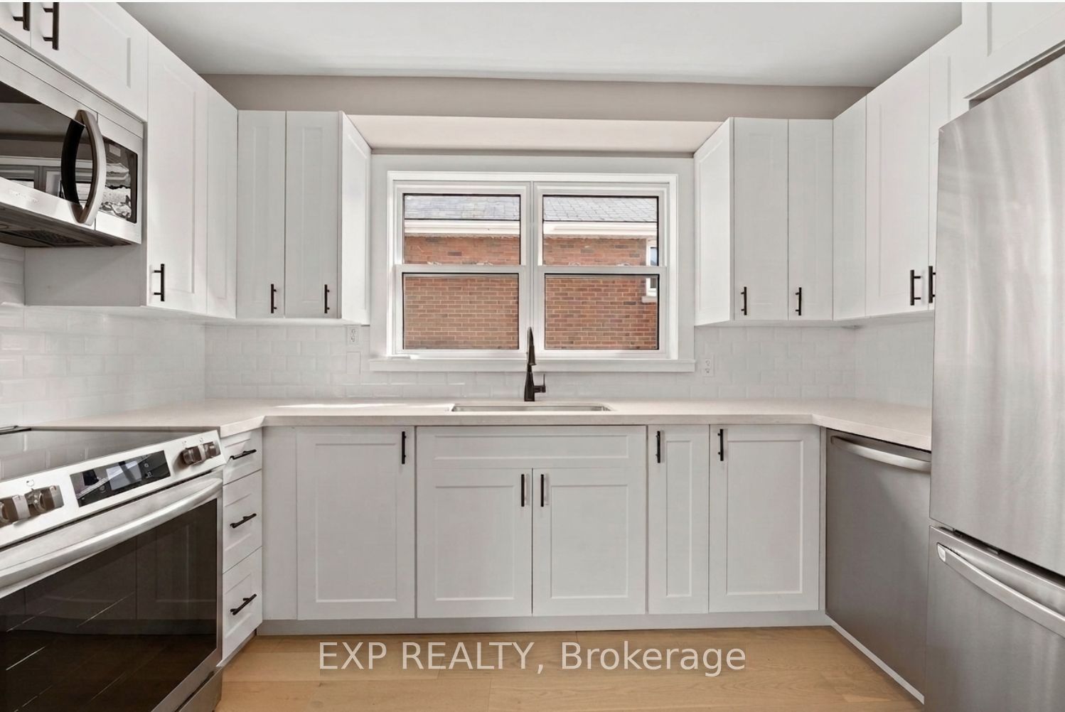780 Oxford Street, Oshawa, ON L1J 3W1 photo 4