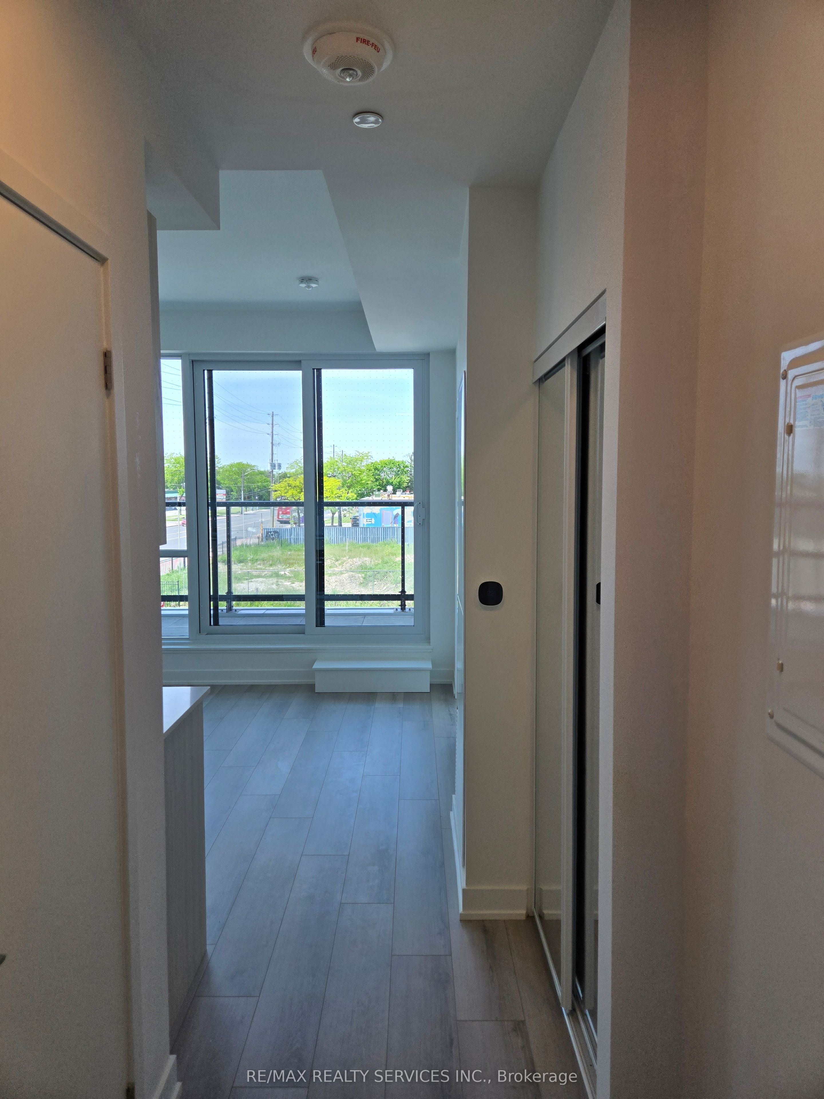 20 Deans Drive 217, Toronto, ON M1L 0J7 photo 2