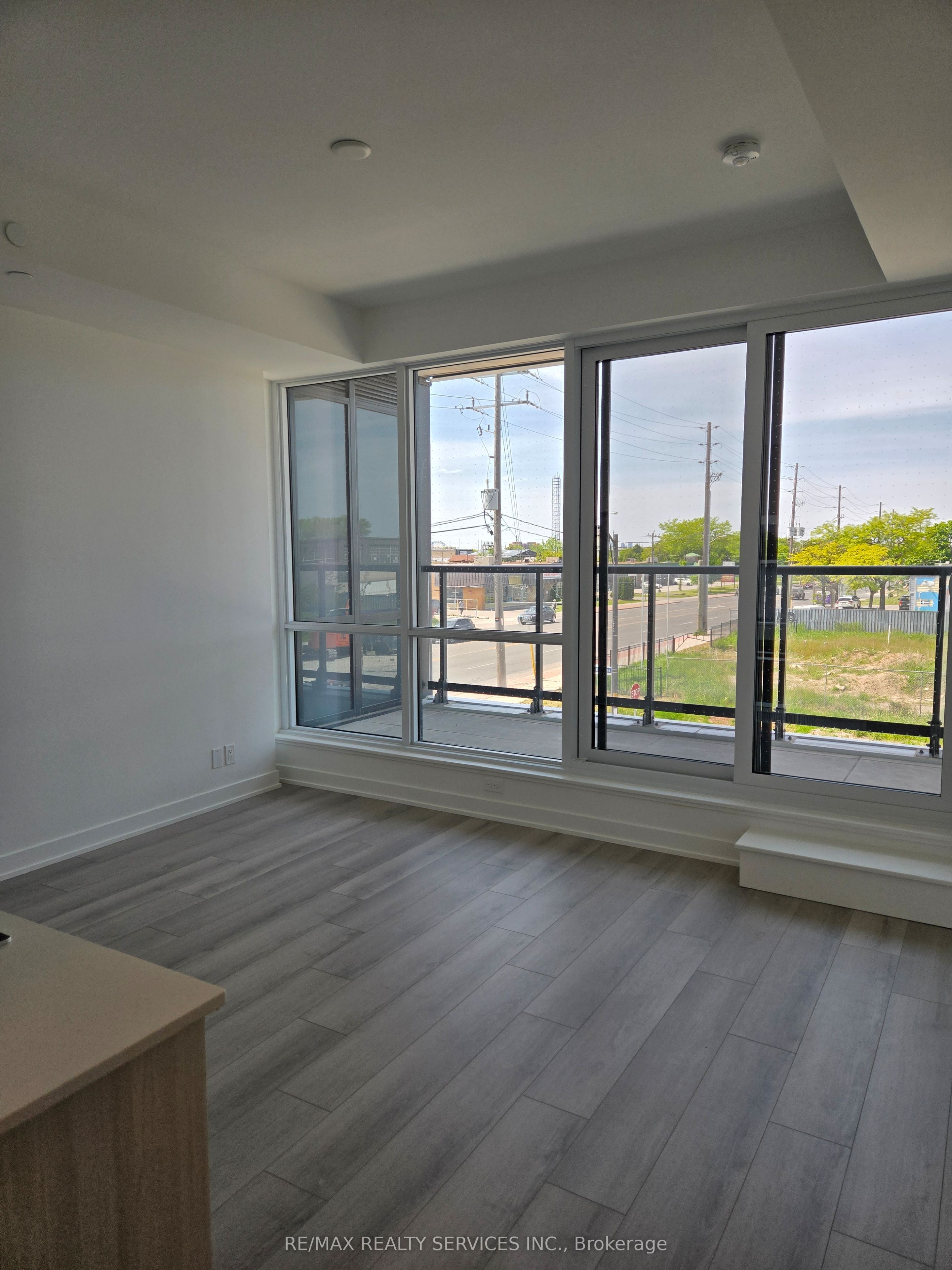 20 Deans Drive 217, Toronto, ON M1L 0J7 photo 5