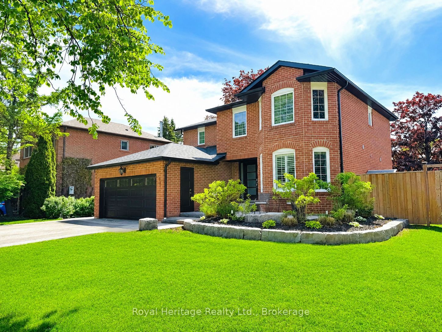 27 Clovelly Drive, Whitby, ON L1N 7A7 photo 2