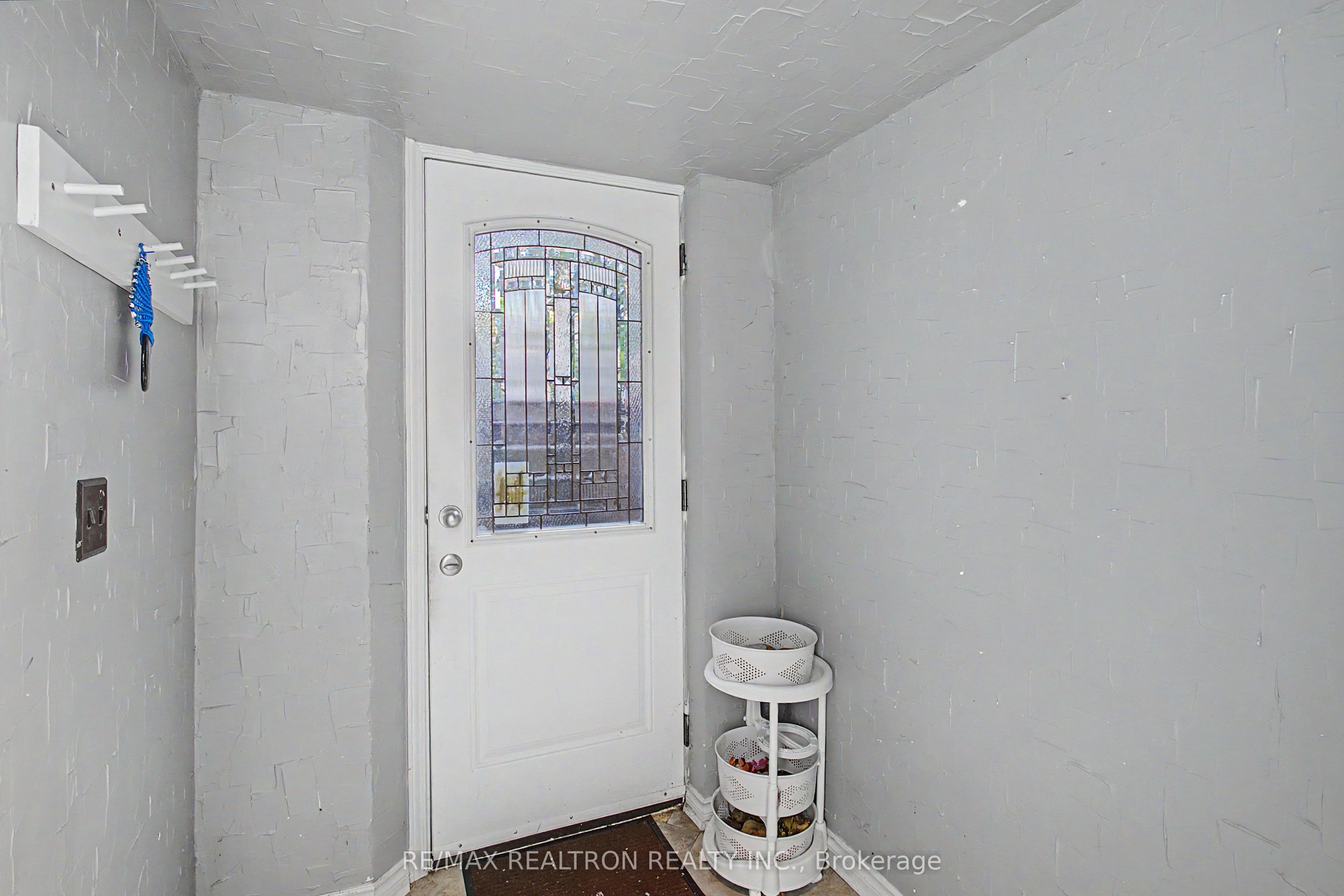6 Turnbull Road, Ajax, ON L1S 2X1 photo 4