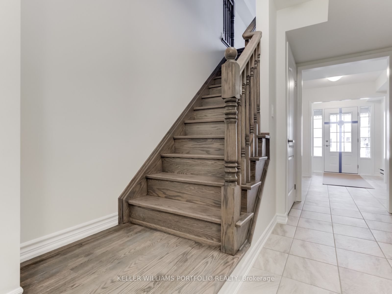7 Bluegill Crescent, Whitby, ON L1P 0E4 photo 5