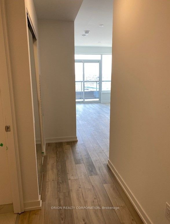 1480 Bayly Street 1604, Pickering, ON L1W 0C2 photo 2