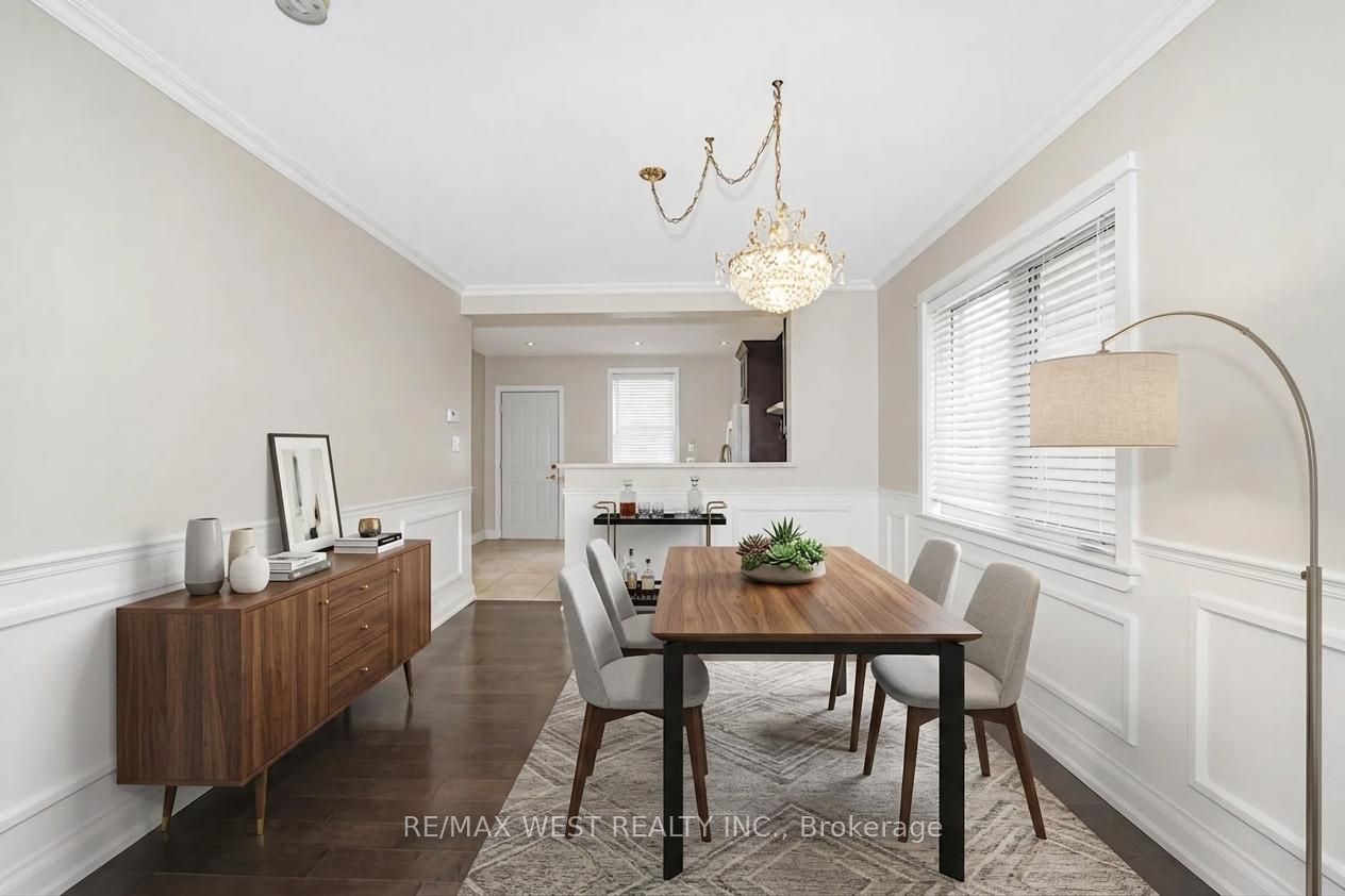 31 Woodmount Avenue, Toronto, ON M4C 3X6 photo 3