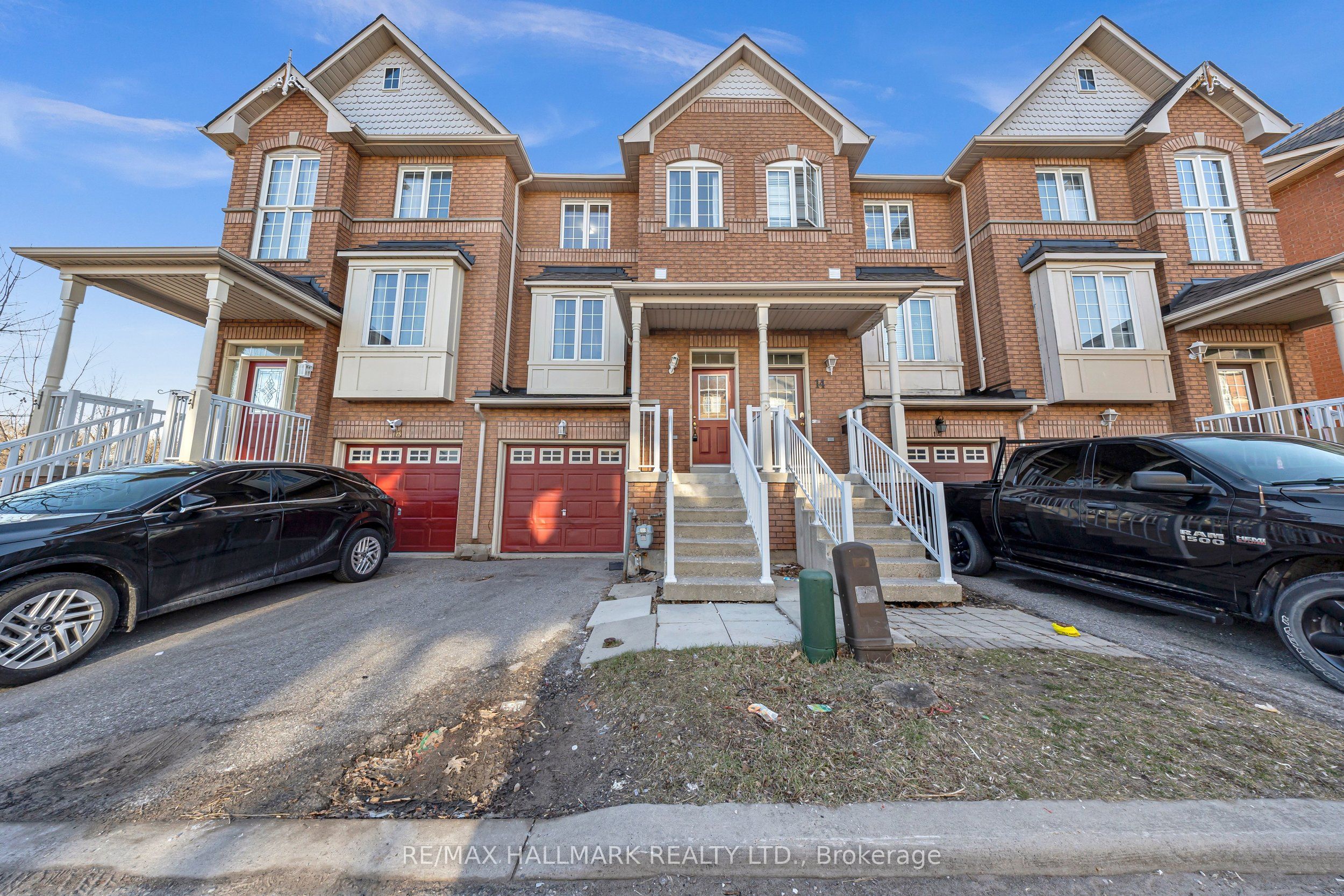 16 Boone Lane, Ajax, ON L1S 7S3 photo 2