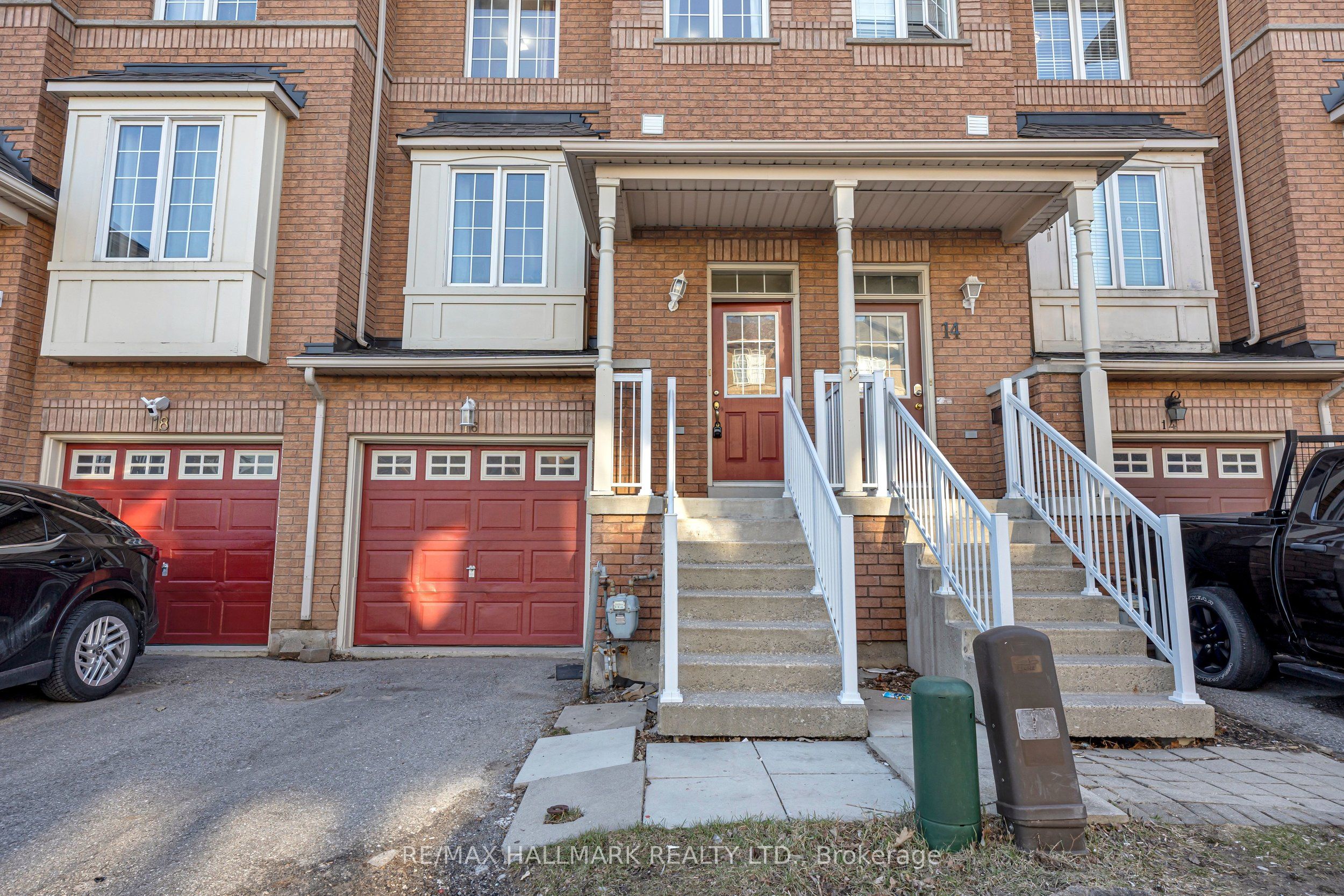 16 Boone Lane, Ajax, ON L1S 7S3 photo 3