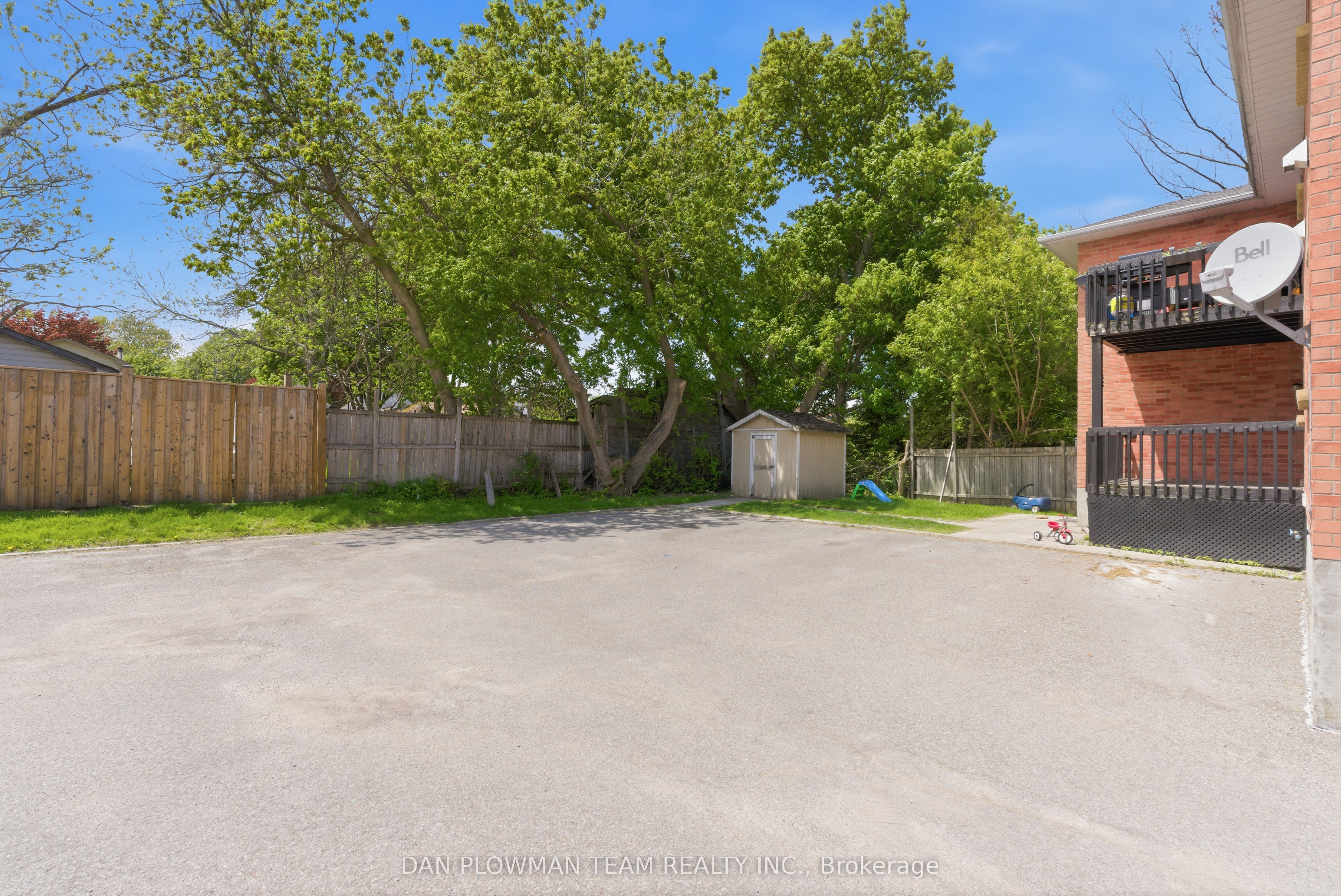176 Nassau Street, Oshawa, ON L1J 4A5 photo 5