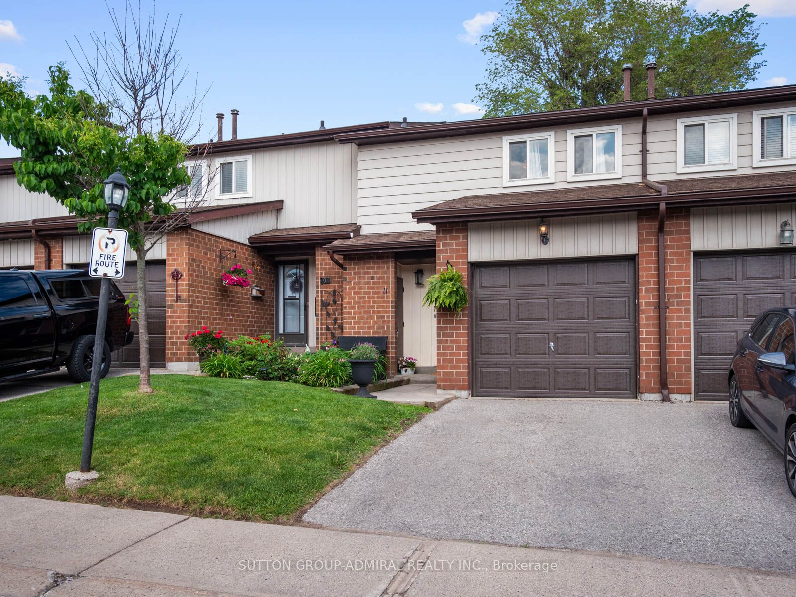 11 Jacques Lane, Ajax, ON L1S 3L3 photo 2