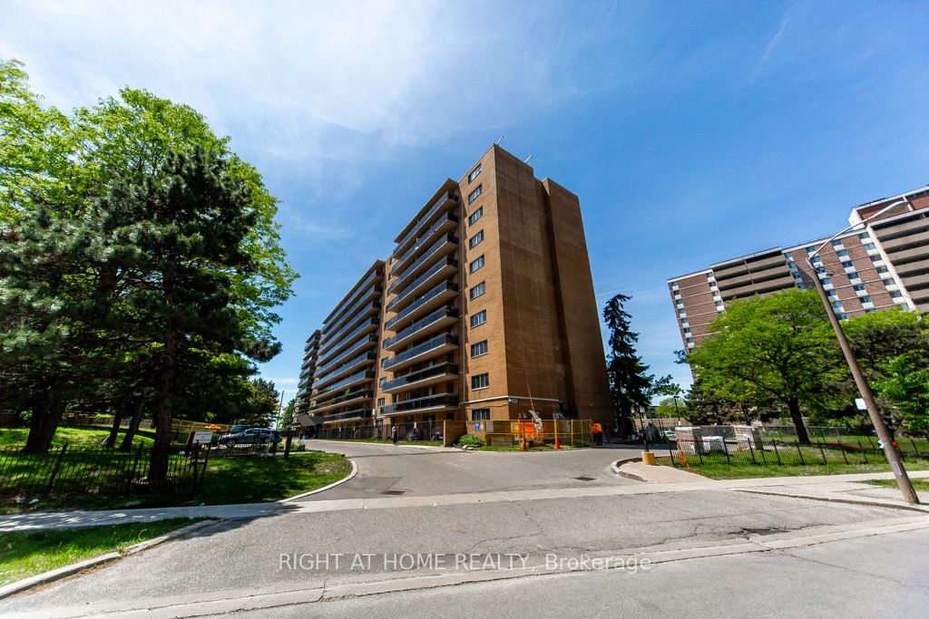 100 Dundalk Drive 315, Toronto, ON M1P 4V2 photo 3