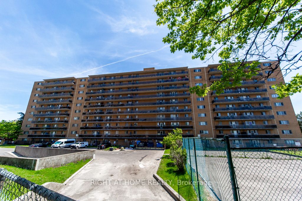 100 Dundalk Drive 315, Toronto, ON M1P 4V2 photo 5