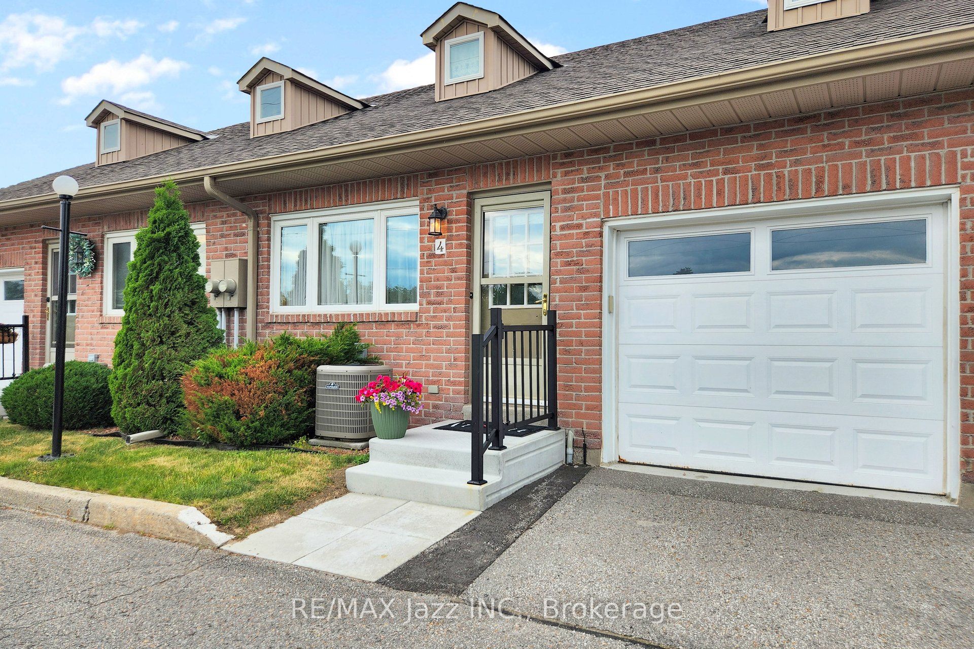 234 Water Street 4, Scugog, ON L9L 1C4 photo 2