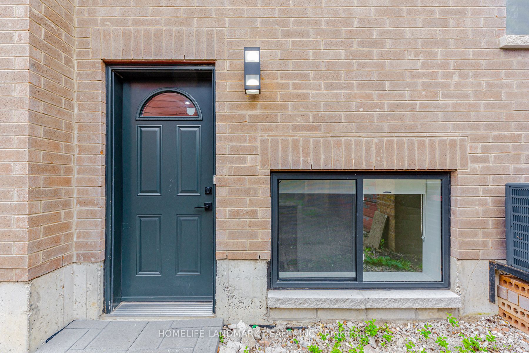 146 Pitt Avenue Lower, Toronto, ON M1L 2R9 photo 2