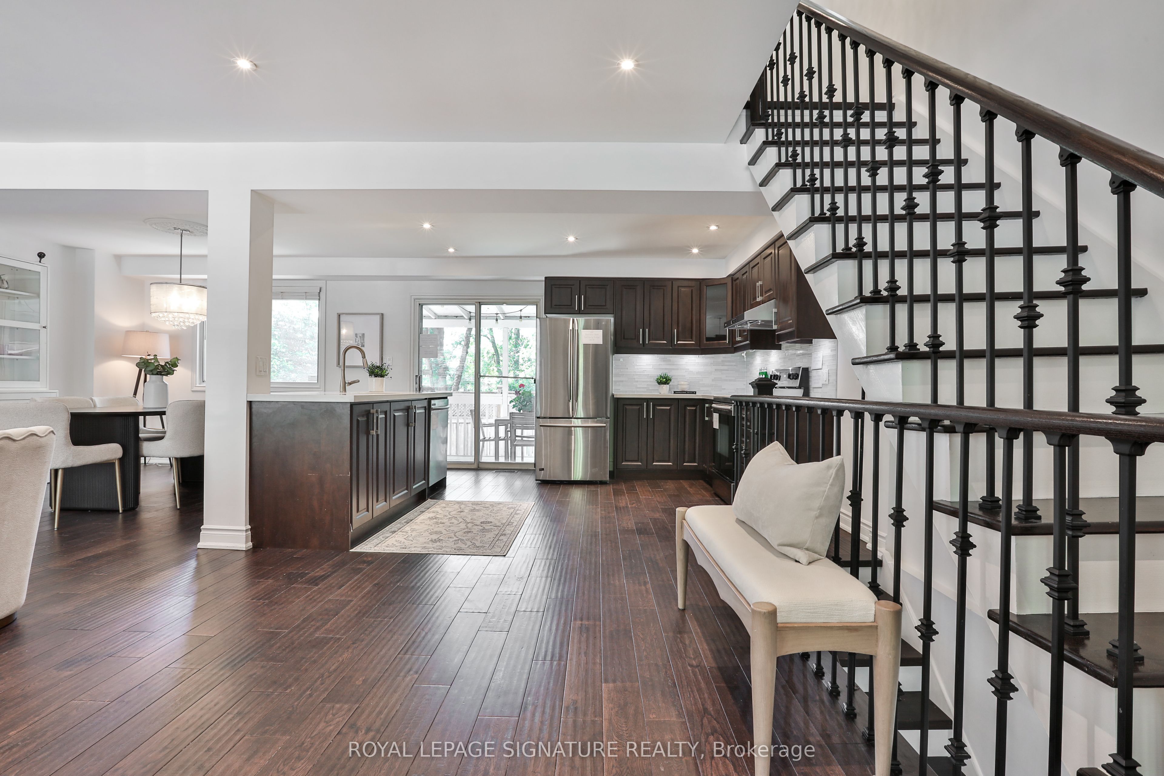 280 Gowan Avenue, Toronto, ON M4J 2K6 photo 2