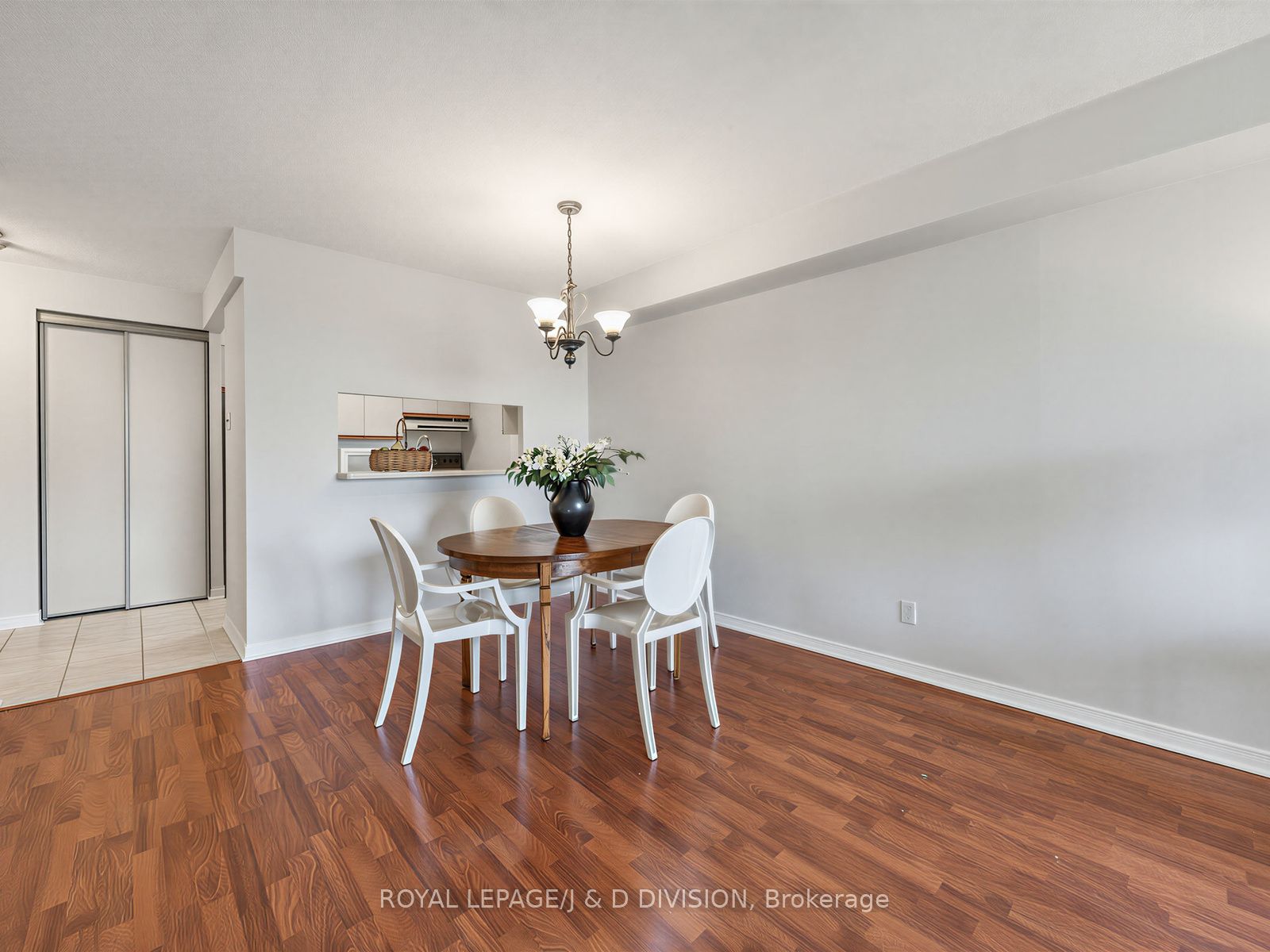 1665 Pickering Parkway 211, Pickering, ON L1V 6L4 photo 4