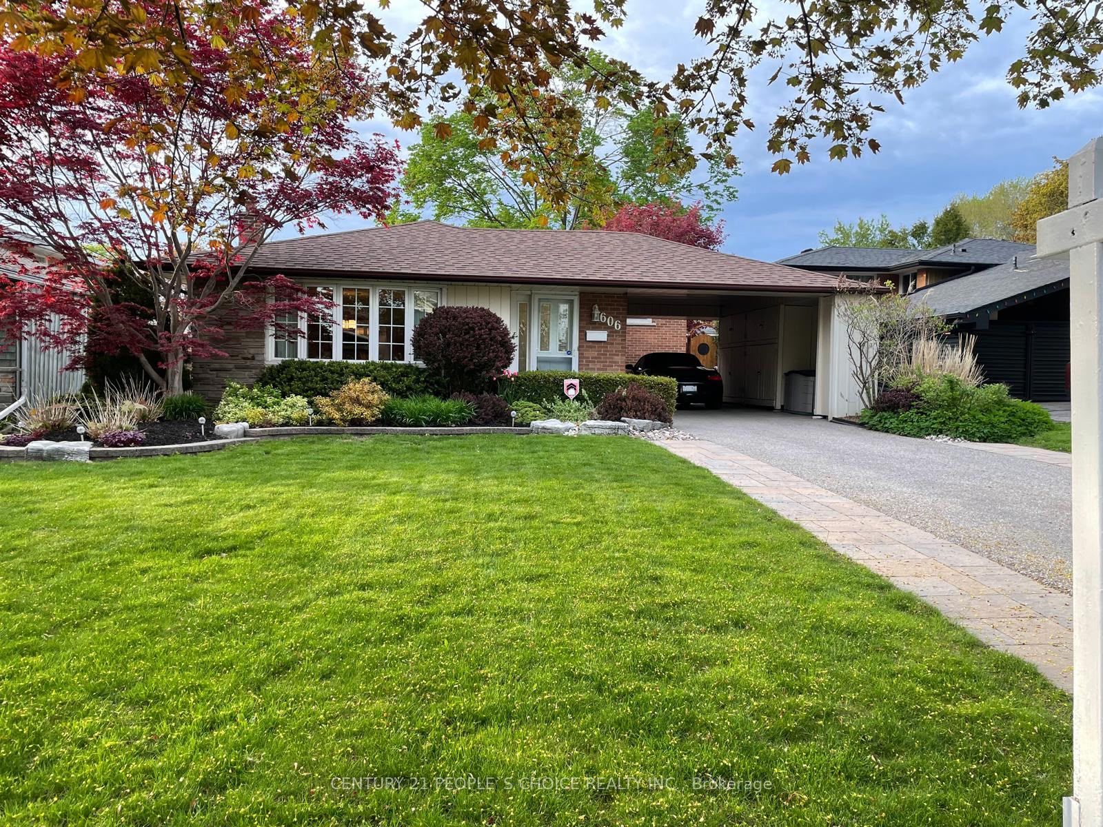 606 Dundee Avenue, Oshawa, ON L1J 2X1