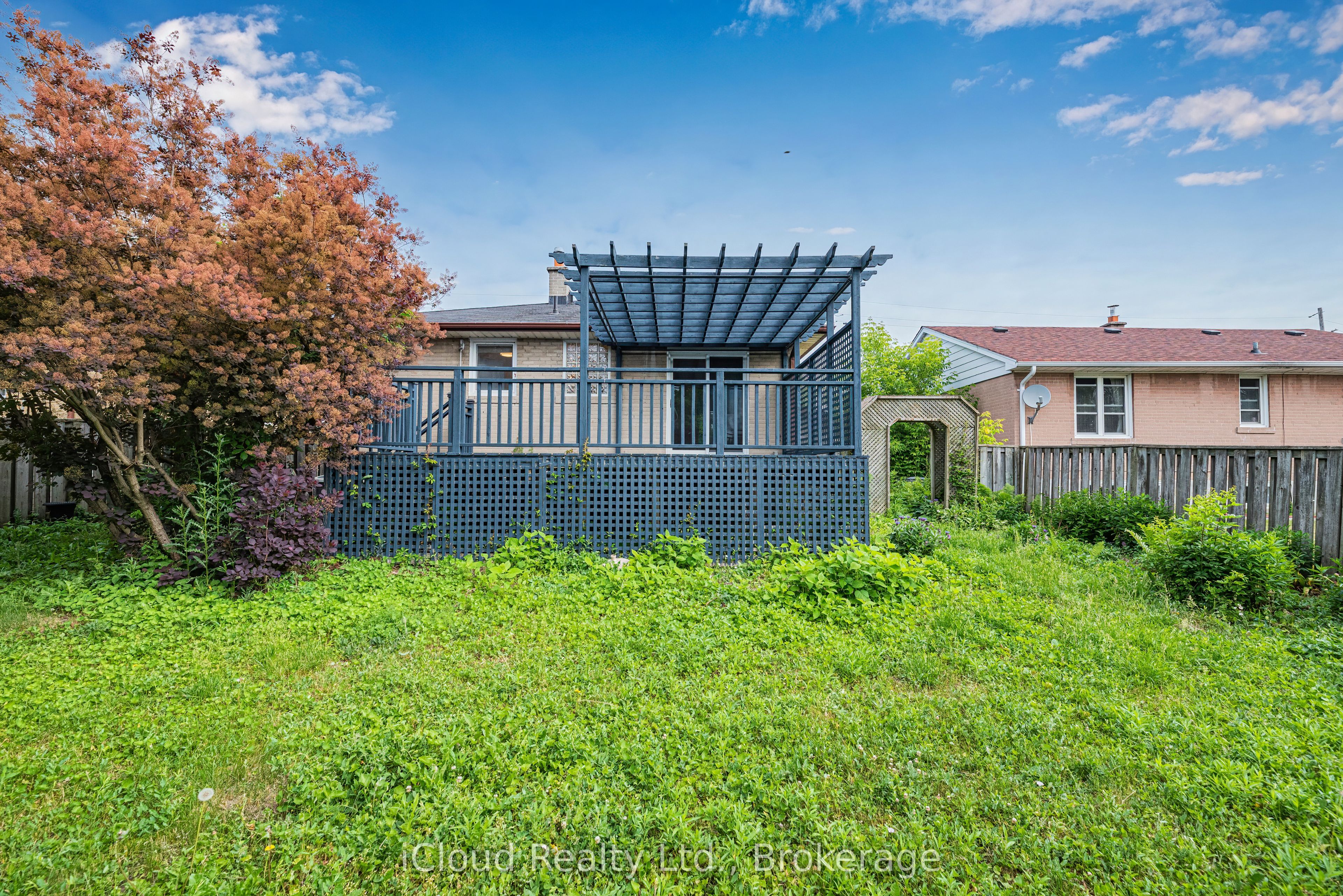 443 Emerald Avenue Main, Oshawa, ON L1J 1K3 photo 4