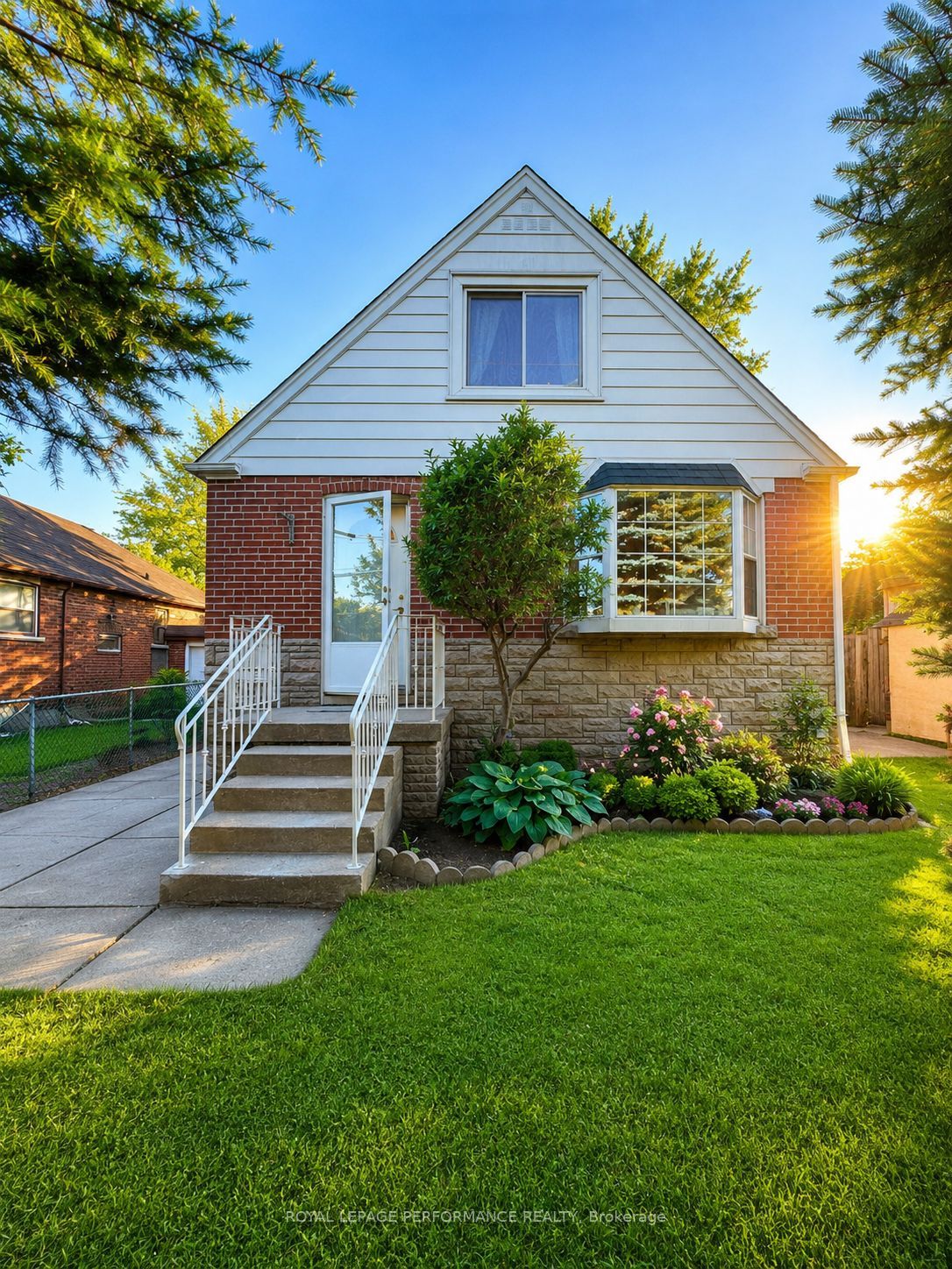 10 Faulkland Road, Toronto, ON M1L 3S3