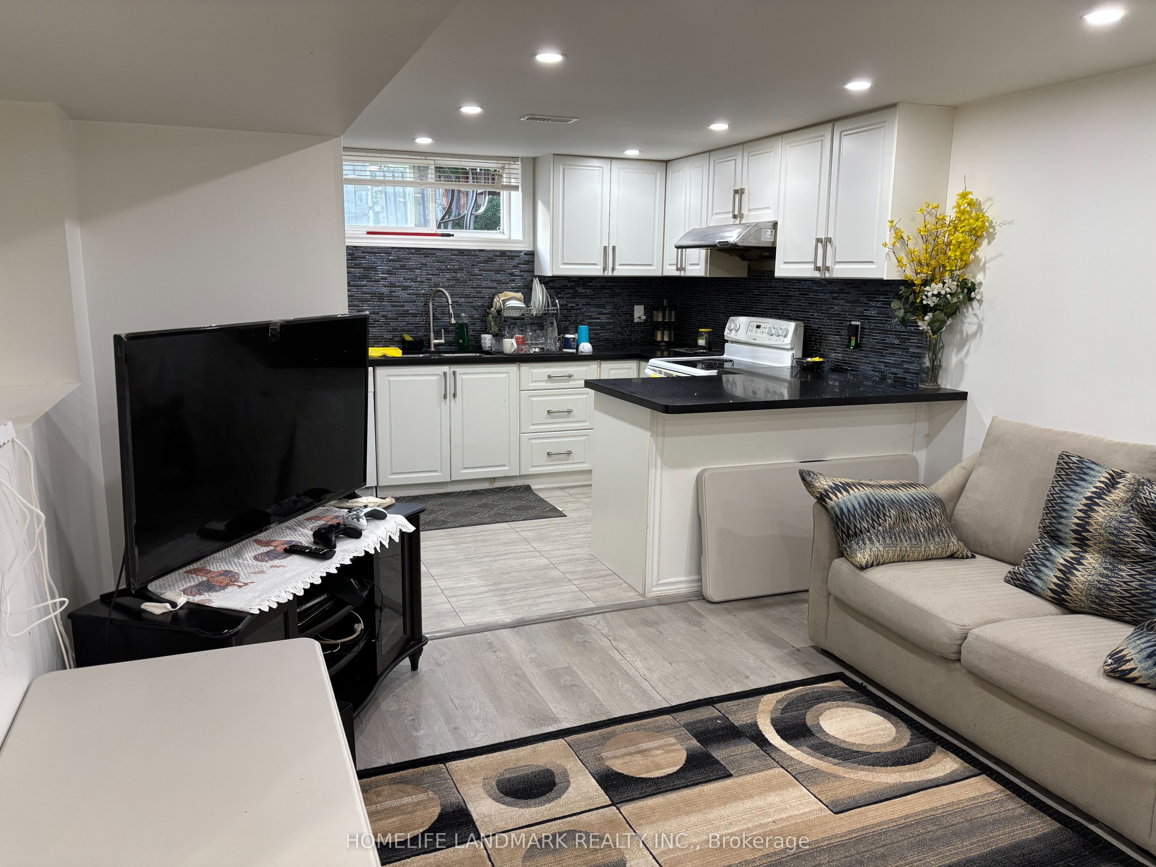 36 Neddie Drive ( Lower ), Toronto, ON M1T 2T1 photo 4
