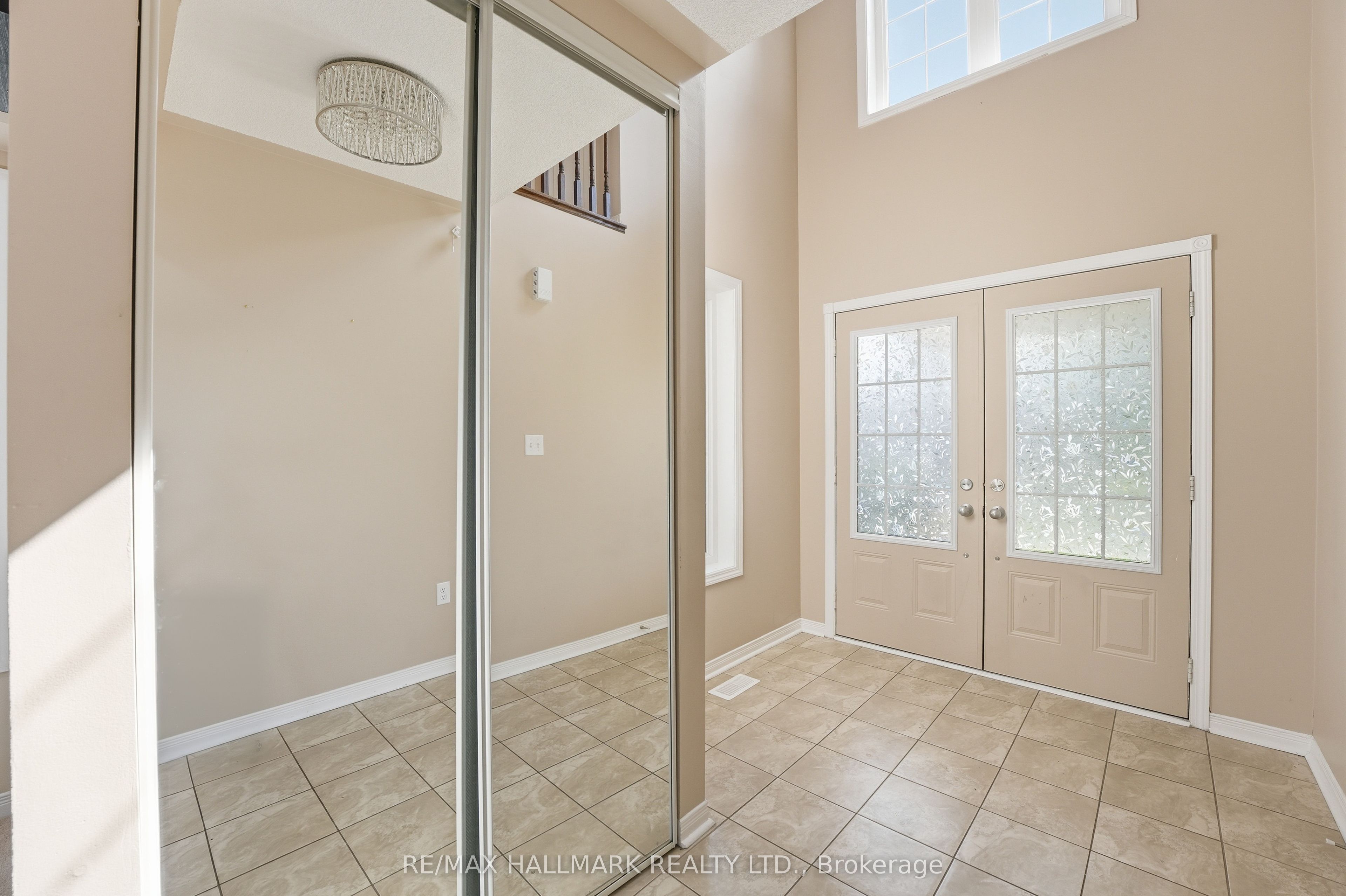 1259 Meath Drive, Oshawa, ON L1K 0M7 photo 2
