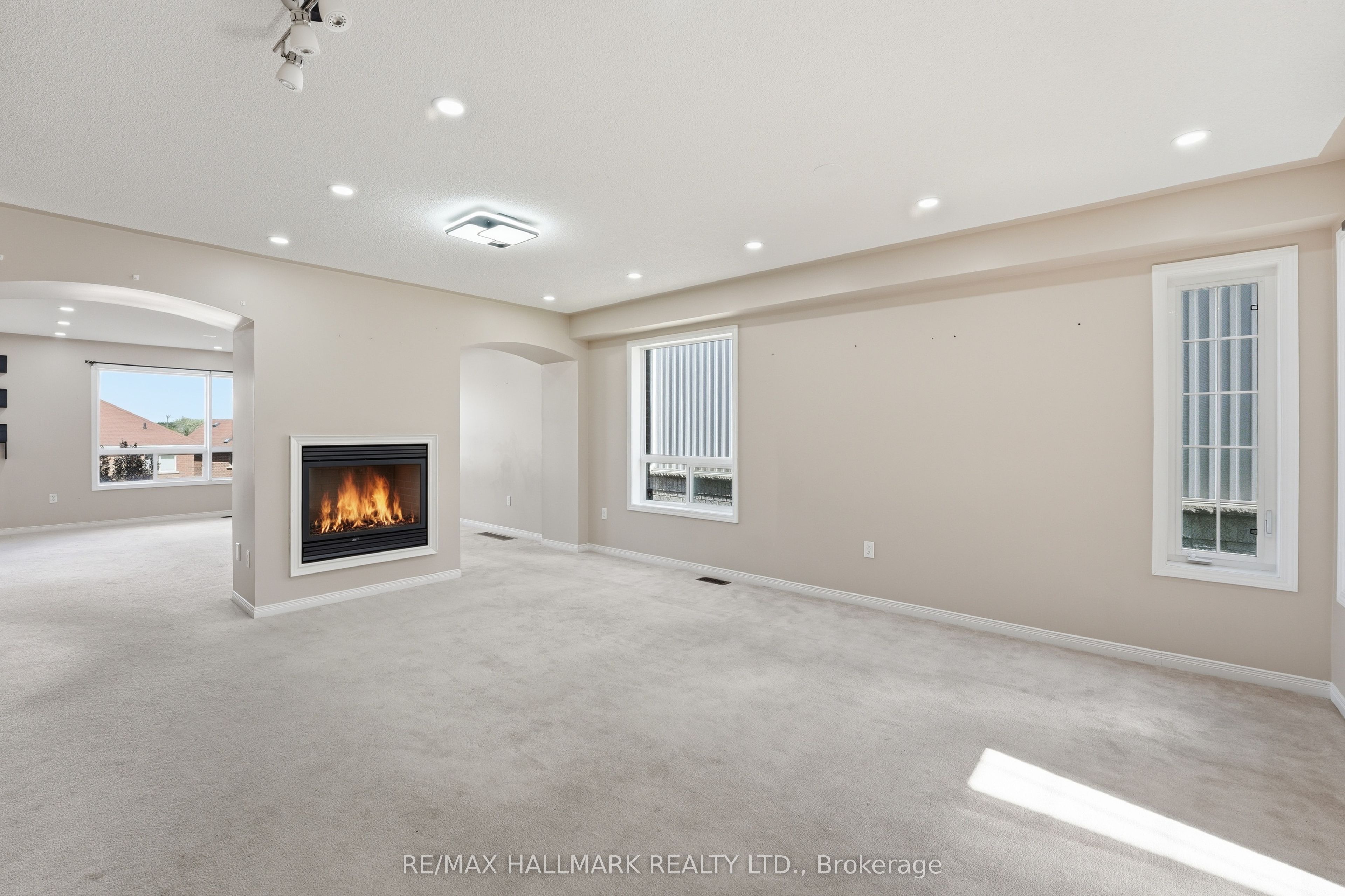 1259 Meath Drive, Oshawa, ON L1K 0M7 photo 4