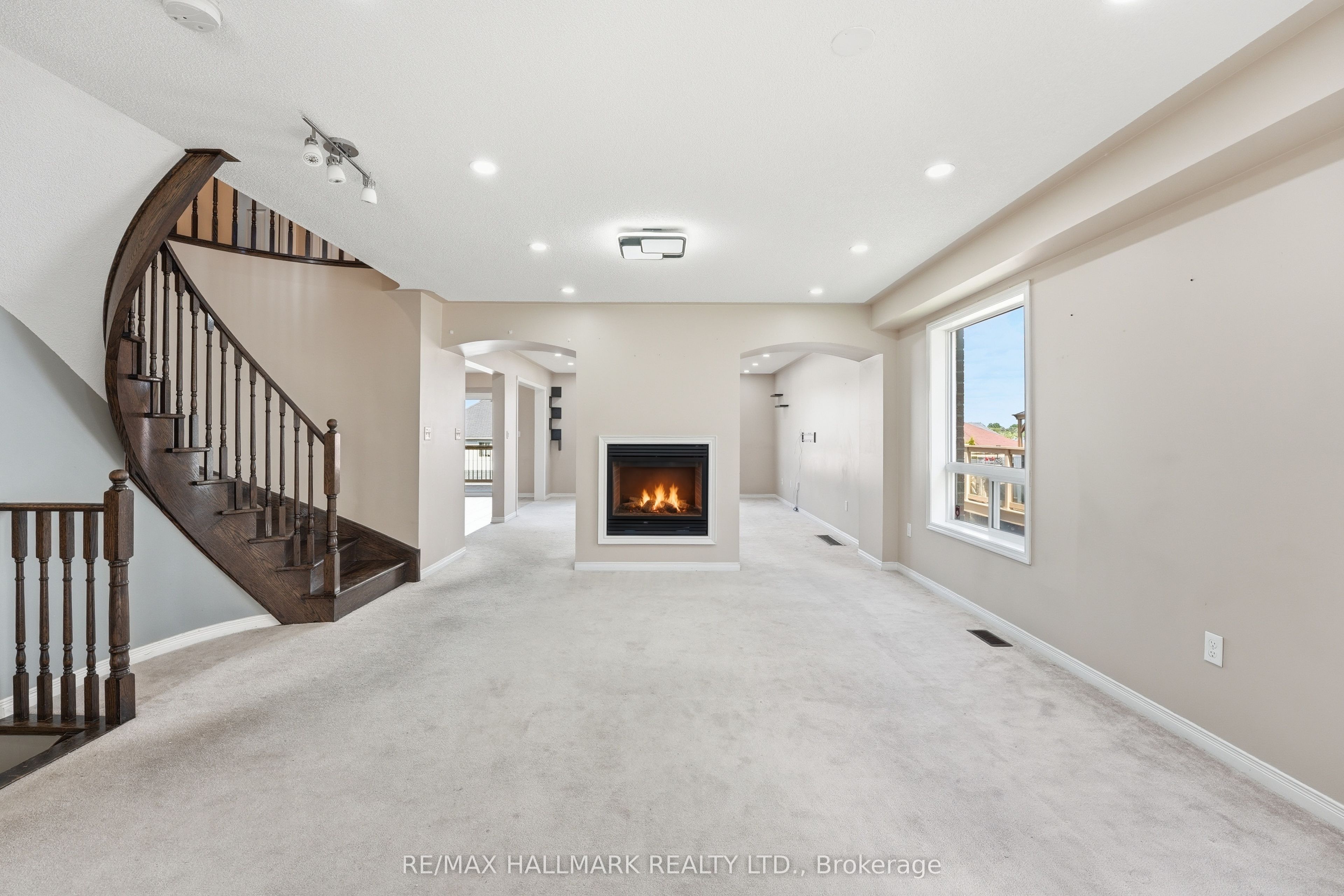 1259 Meath Drive, Oshawa, ON L1K 0M7 photo 5