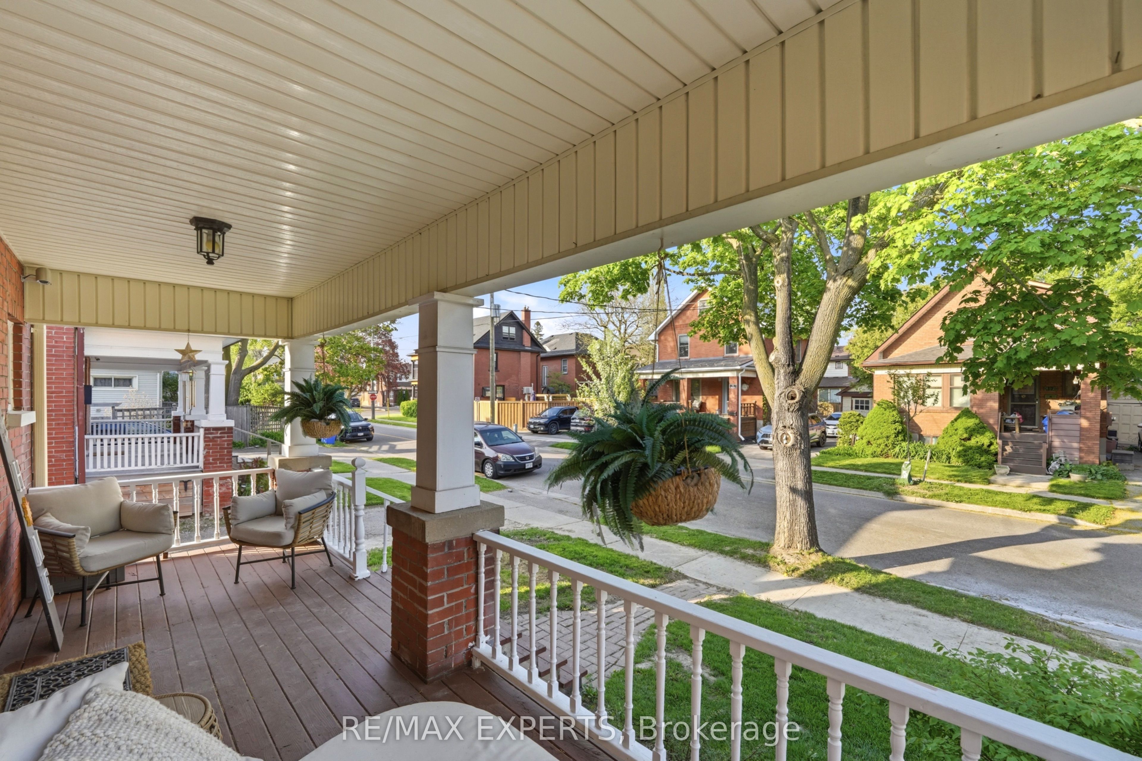 18 Rowe Street, Oshawa, ON L1H 5P5 photo 5
