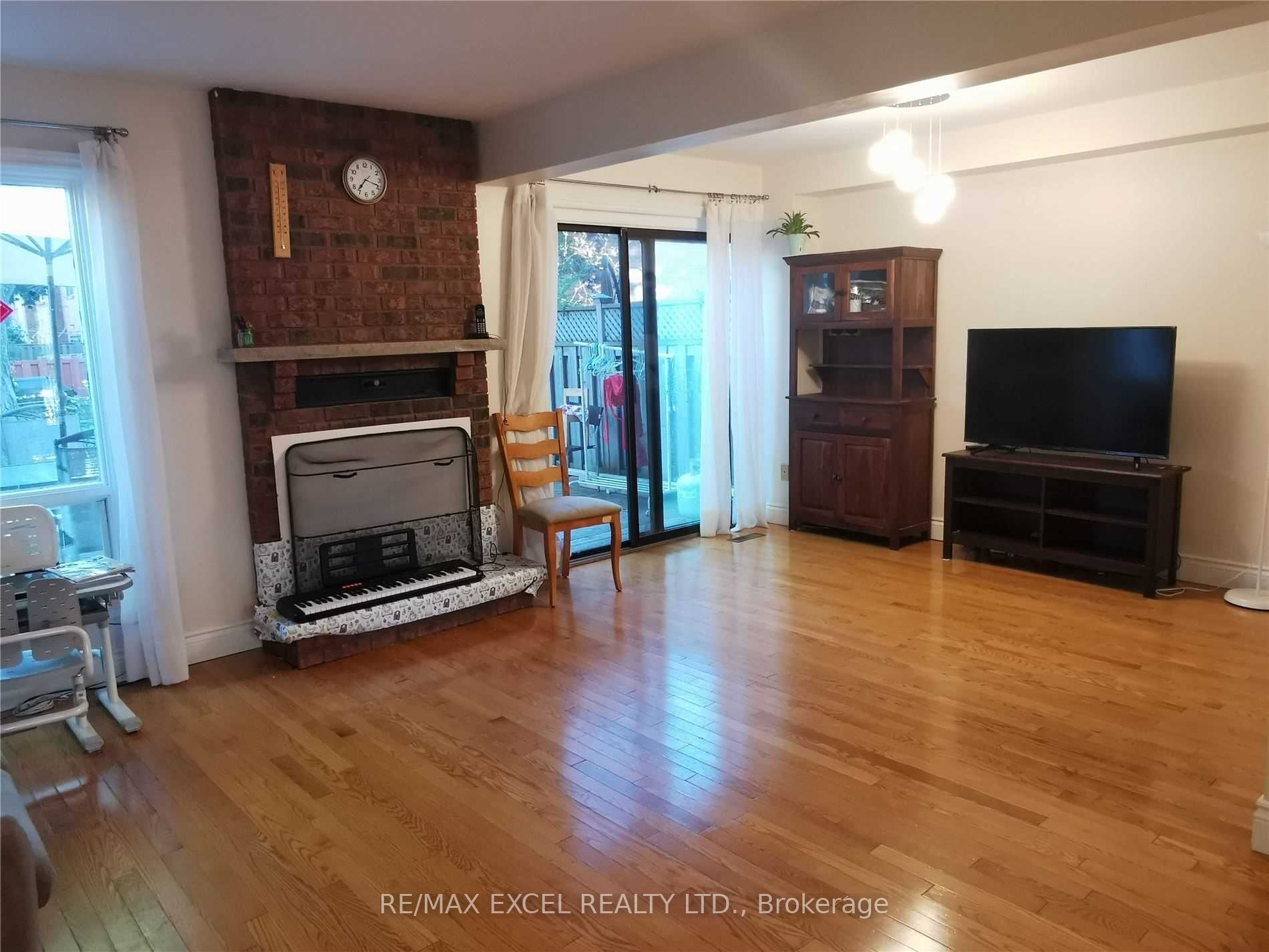 75 Ecclesfield Drive, Toronto, ON M1W 2Y3 photo 5