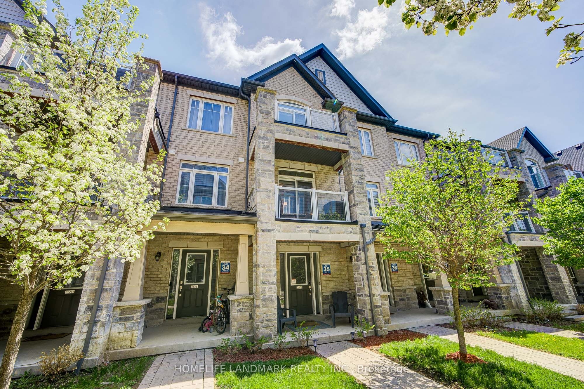 2576 Ladyfern Crossing, Pickering, ON L1X 0E6