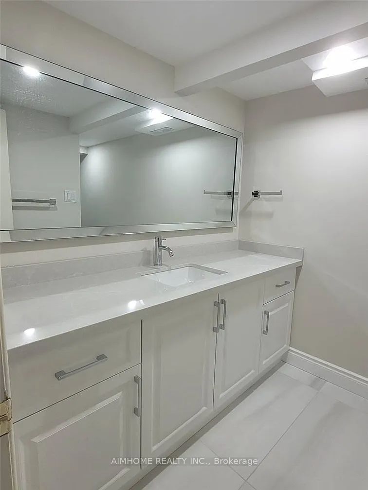 39 Candlebrook Crescent, Toronto, ON M1W 4B3 photo 2
