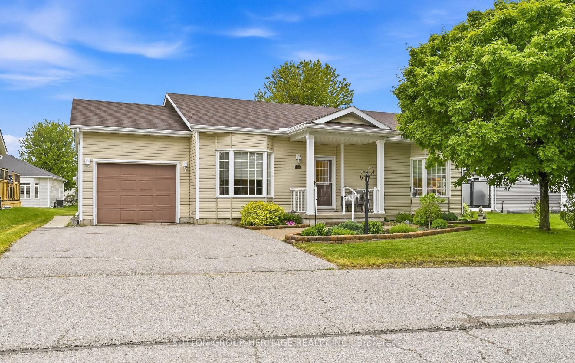 14 Heatherlea Drive, Clarington, ON L1B 0B1 photo 2